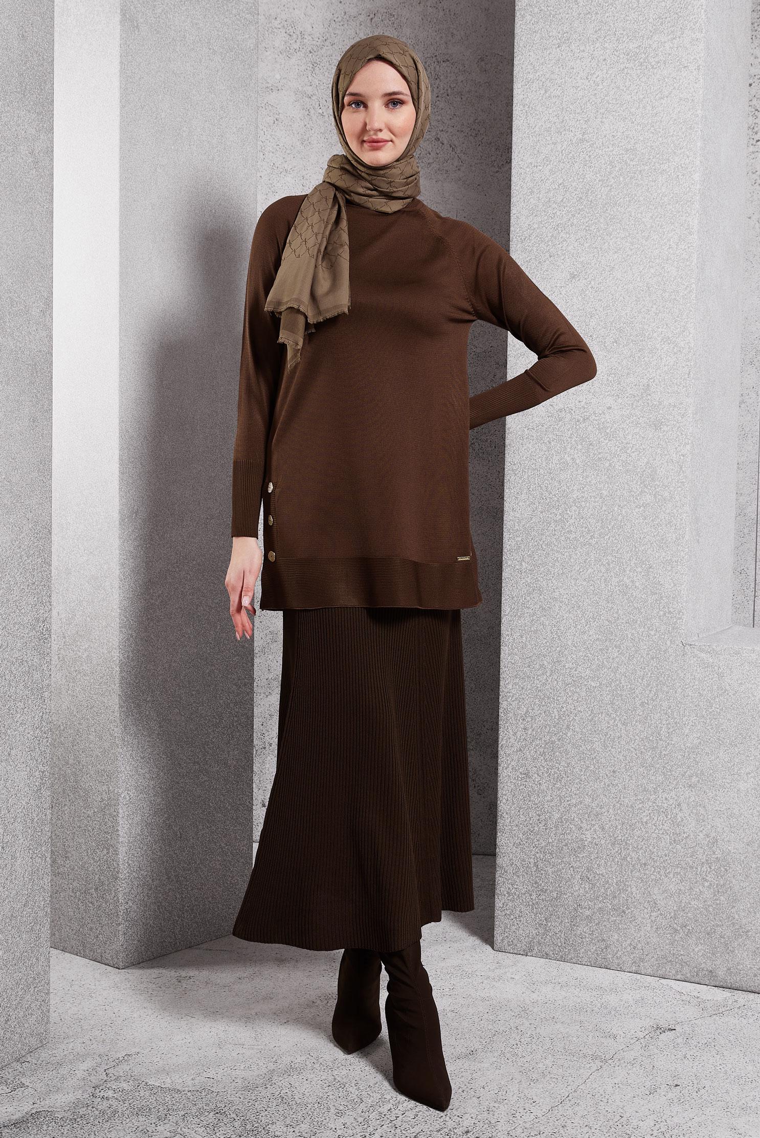 Tesettür giyim KAHVE DÜĞME DETAYLI TRİKO TUNİK 45018
