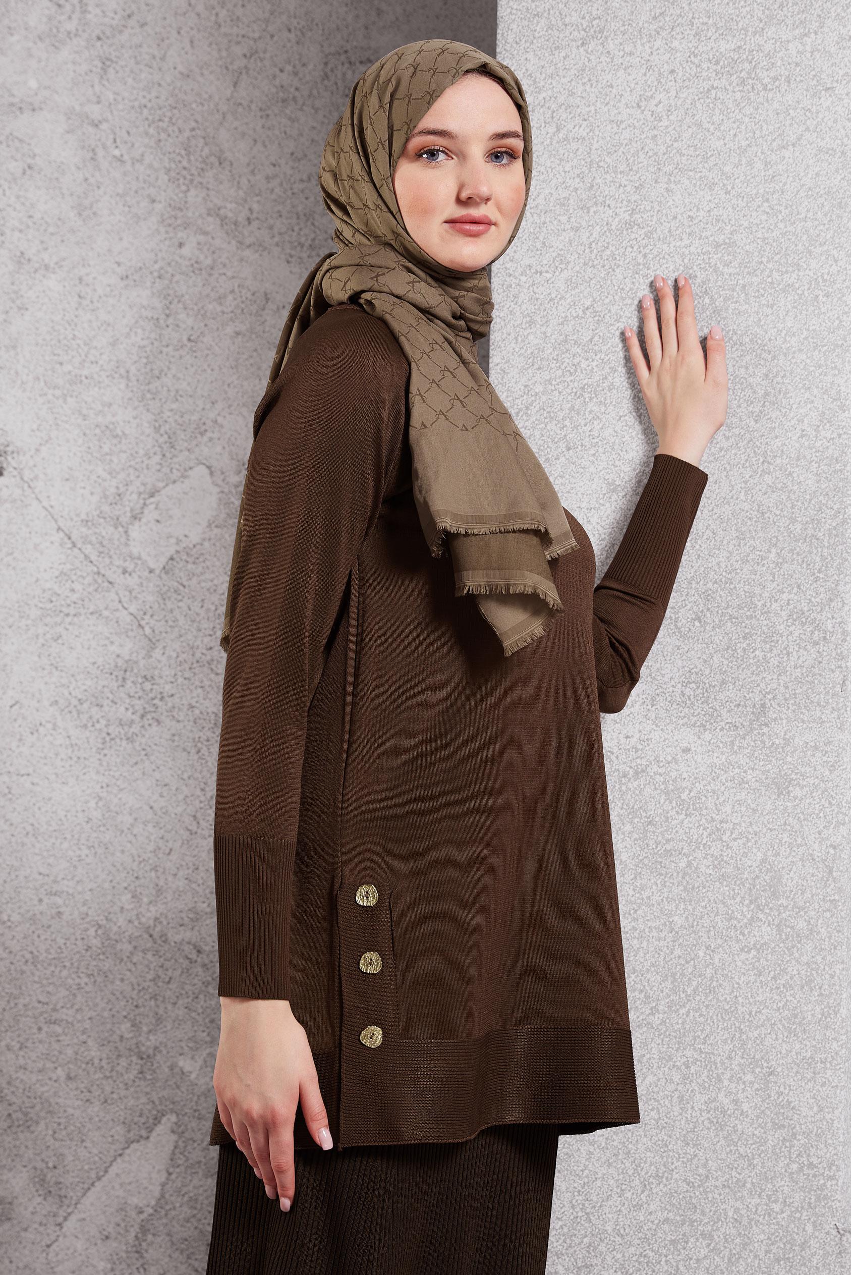 Tesettür giyim KAHVE DÜĞME DETAYLI TRİKO TUNİK 45018