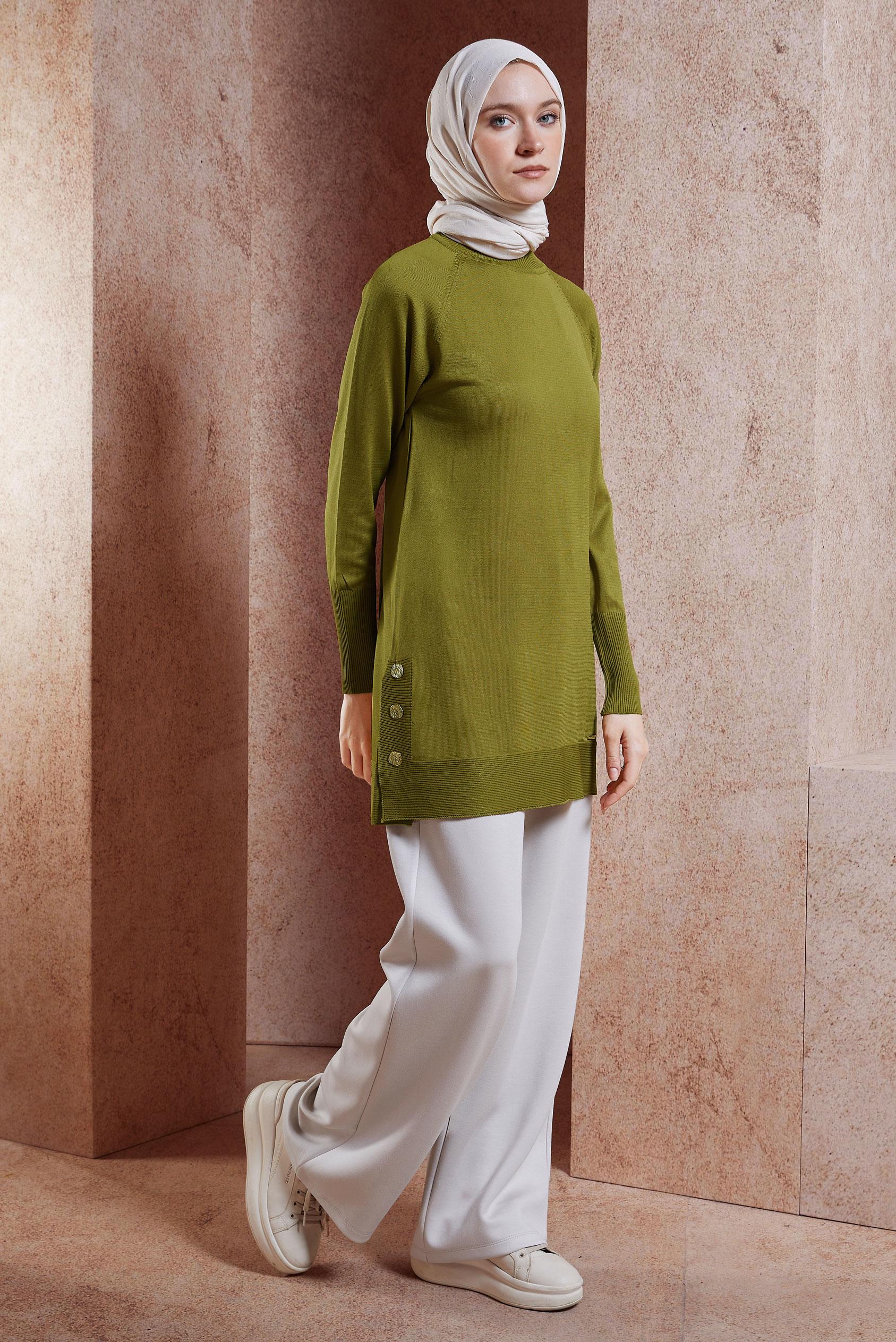 Tesettür giyim YEŞİL DÜĞME DETAYLI TRİKO TUNİK 45018