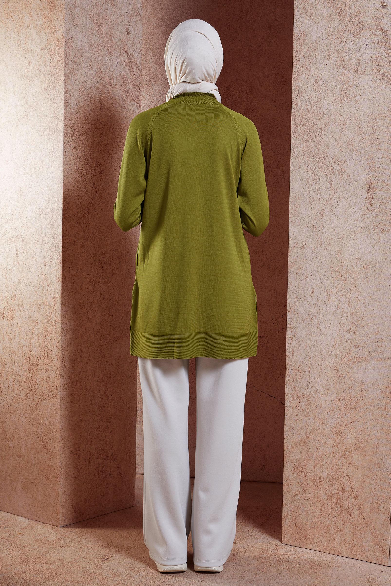 Tesettür giyim YEŞİL DÜĞME DETAYLI TRİKO TUNİK 45018