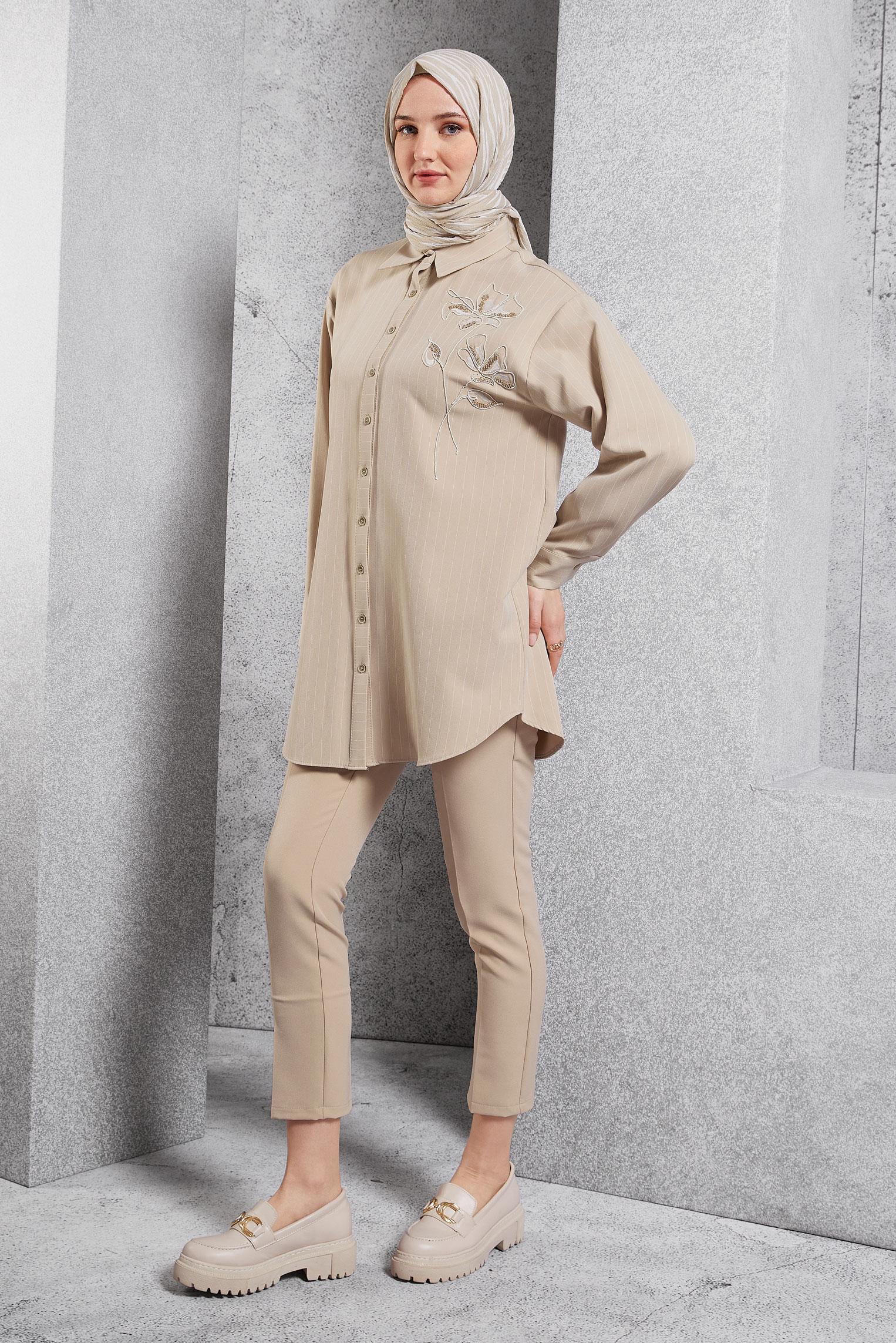 Tesettür giyim BEJ İŞLEME DETAYLI ÇİZGİLİ TUNİK 45048