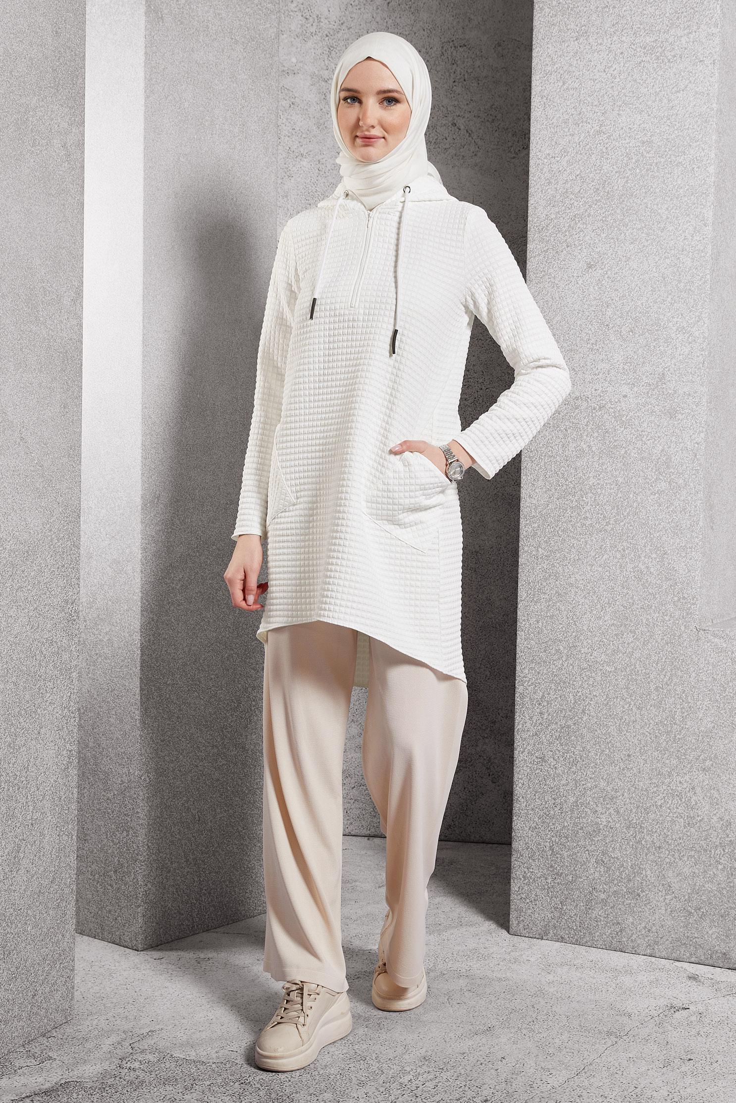 Tesettür giyim BEYAZ KAPİTONE DESENLİ TUNİK 45100