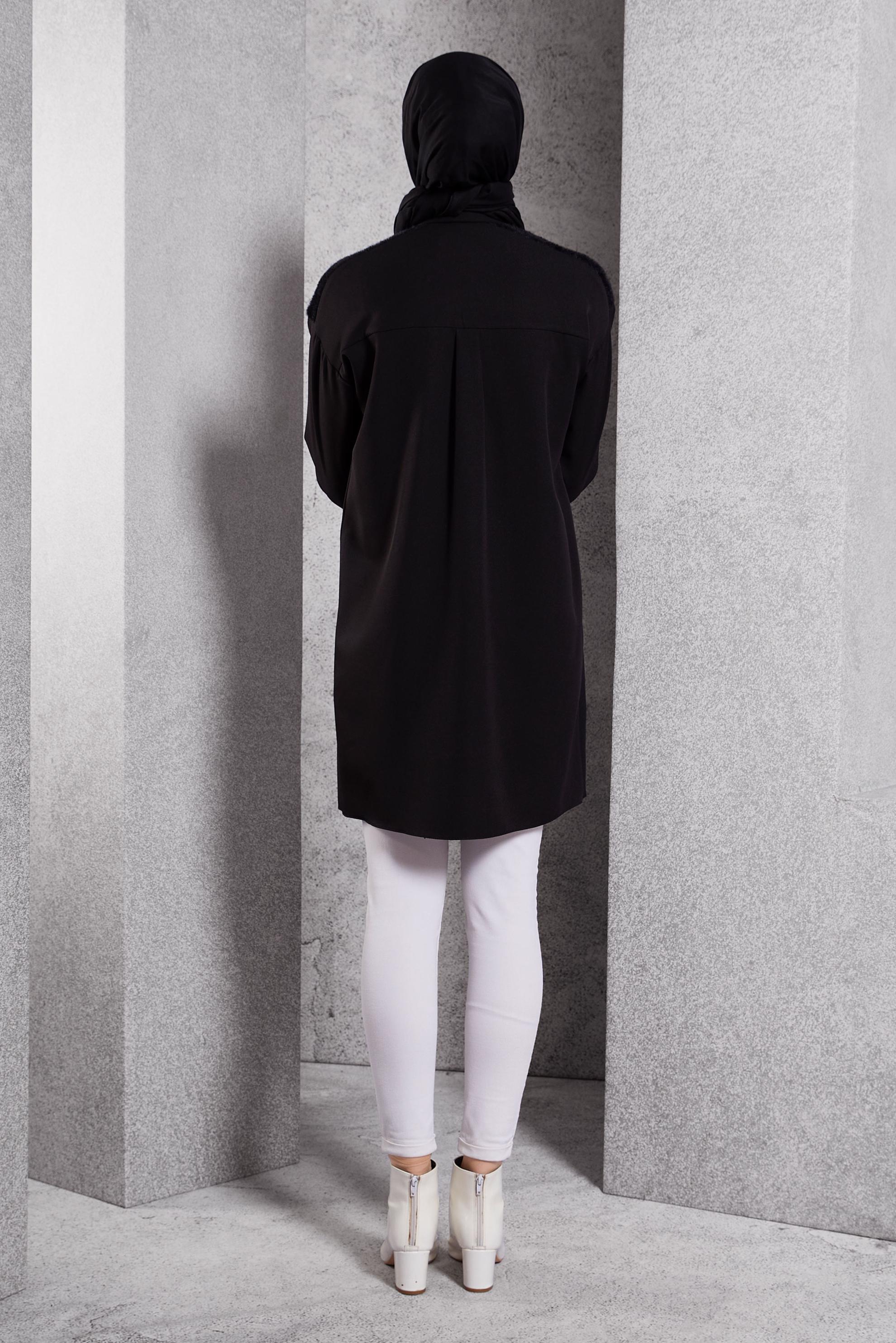 Tesettür giyim SİYAH BROŞ DETAYLI TESETTÜR TUNİK 45148