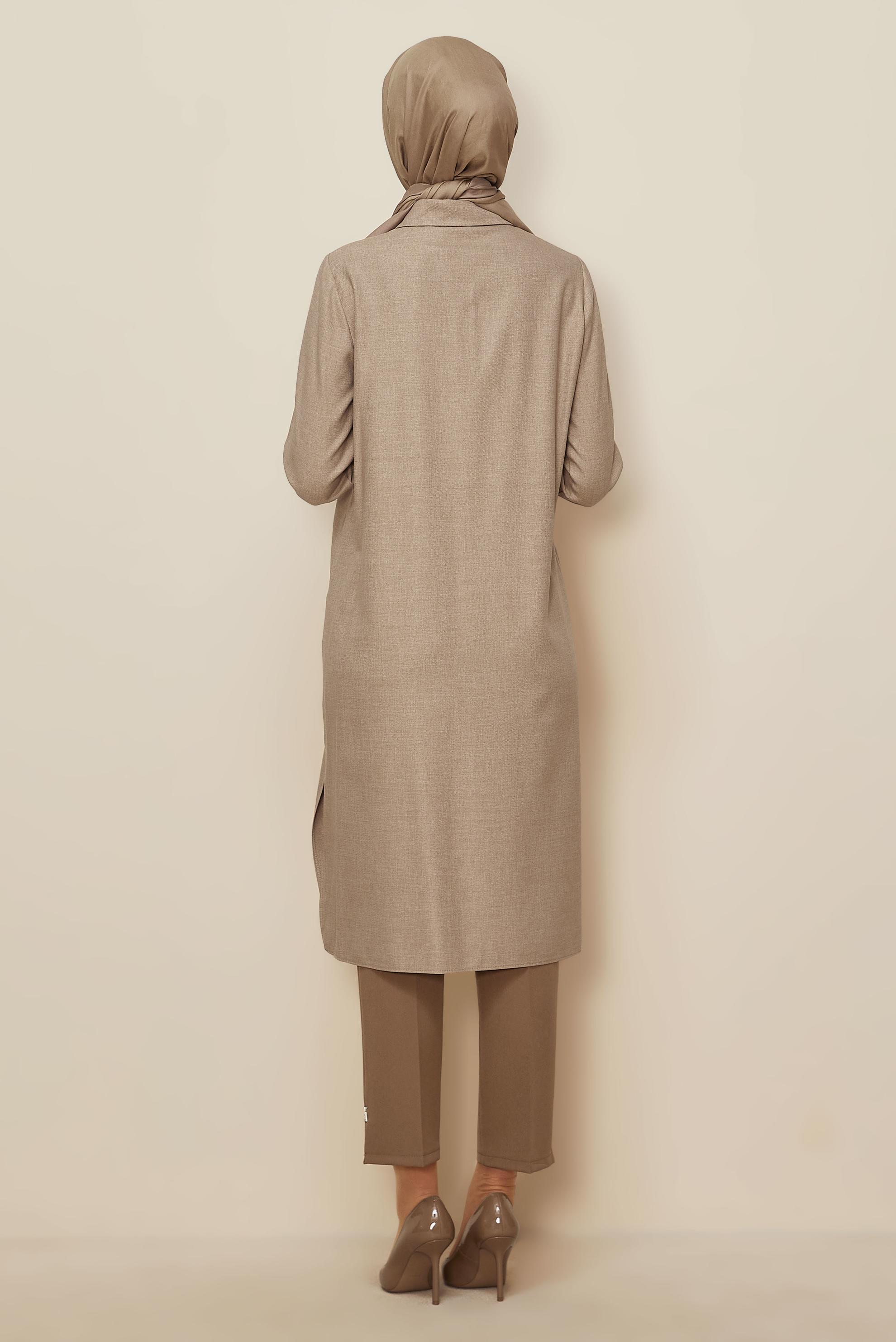 Vêtements hijab BEIGE TUNIQUE AVEC DÉTAIL DE GEMMES 45157