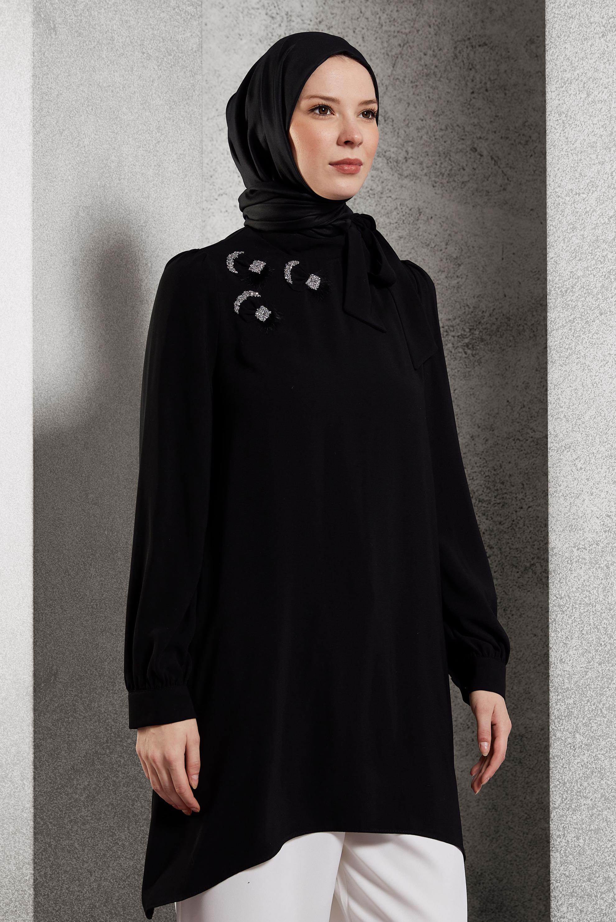 Tesettür giyim SİYAH YAKASI BAĞLAMALI TUNİK 45171