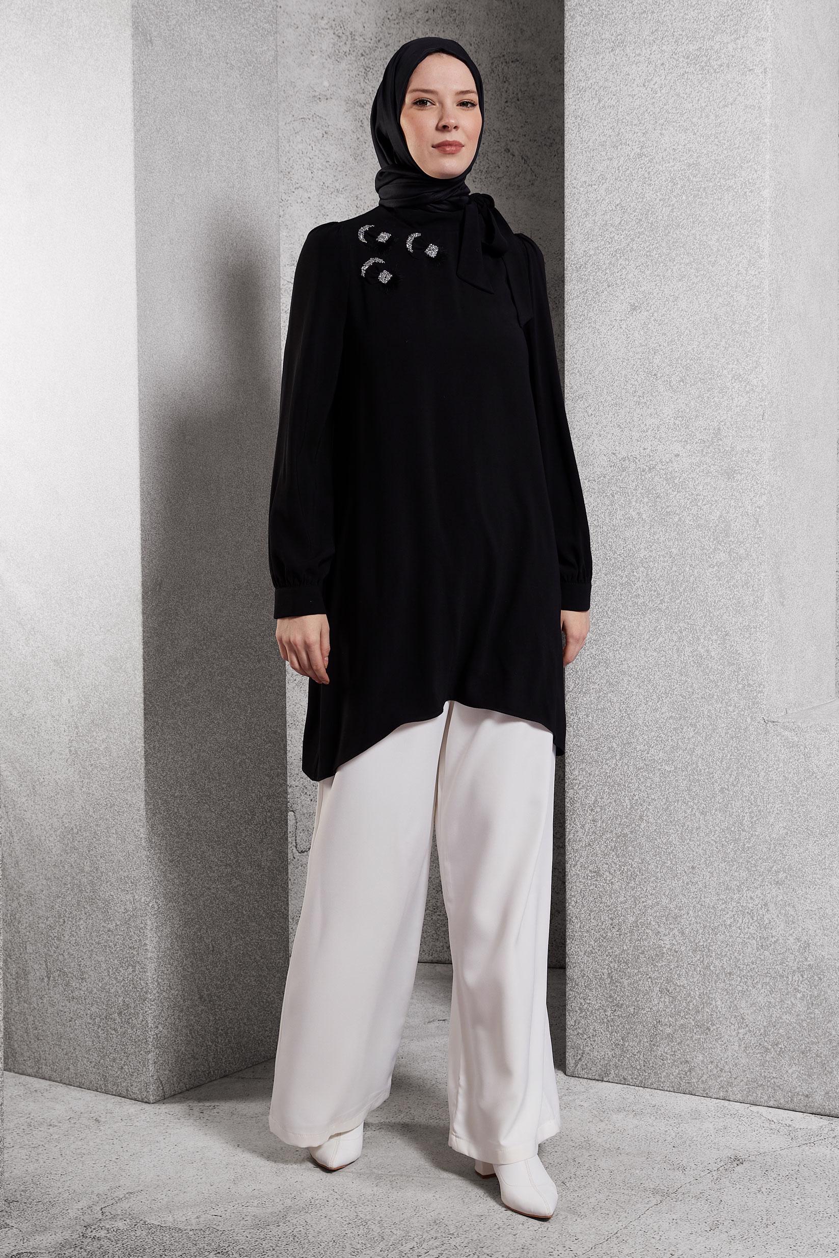 Tesettür giyim SİYAH YAKASI BAĞLAMALI TUNİK 45171