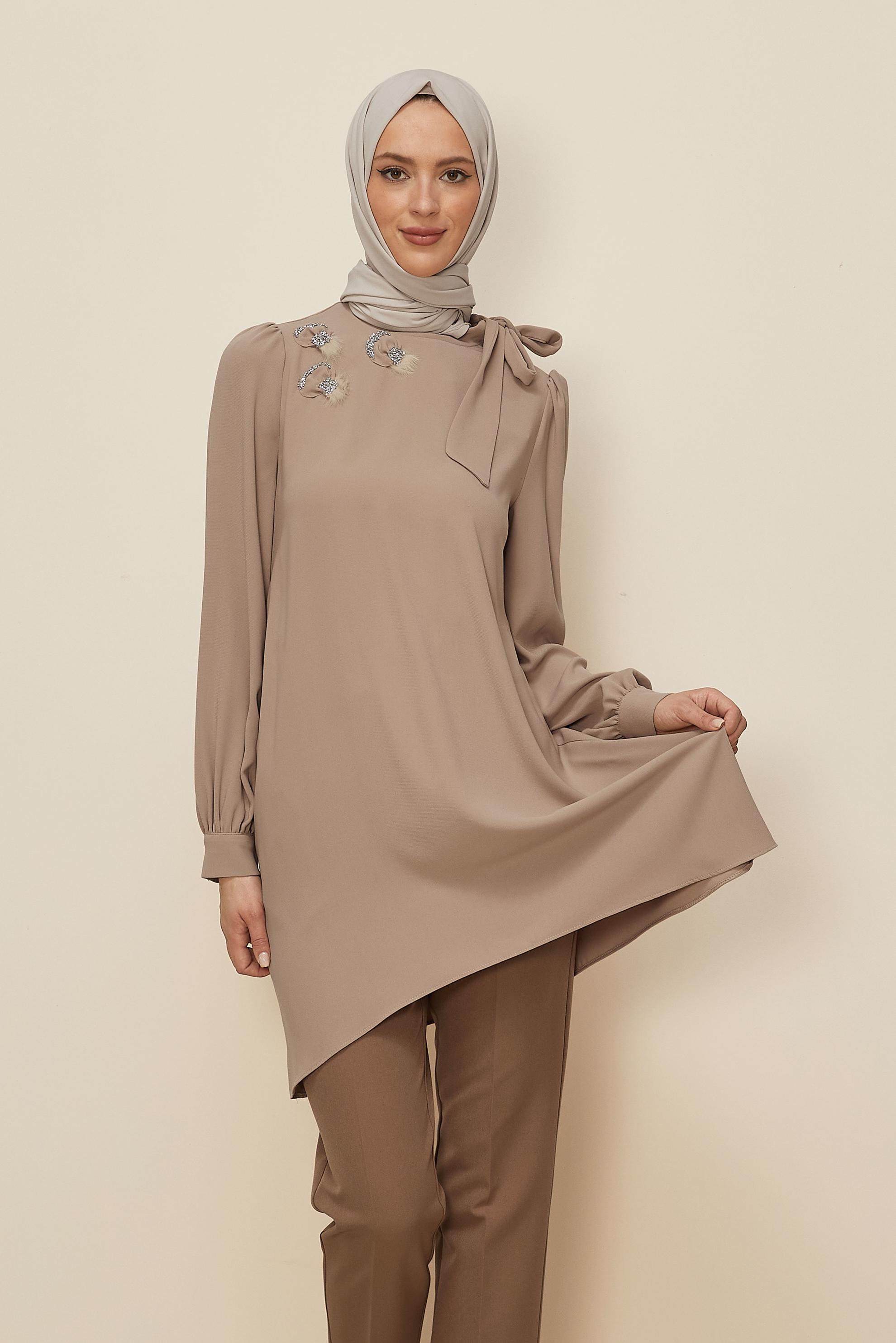 Vêtements hijab BRUN TUNIQUE À COL NOUÉ 45171