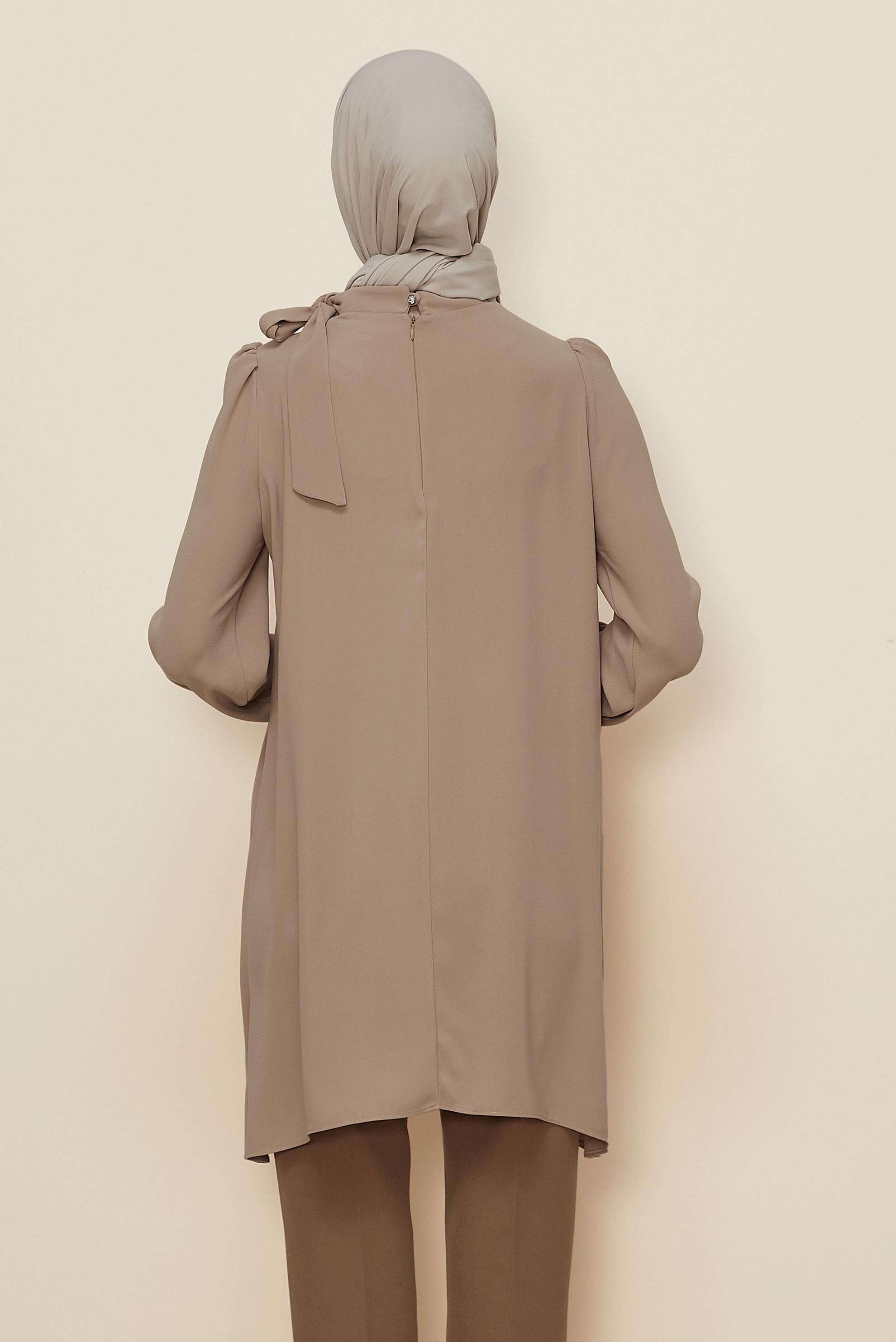 Vêtements hijab BRUN TUNIQUE À COL NOUÉ 45171