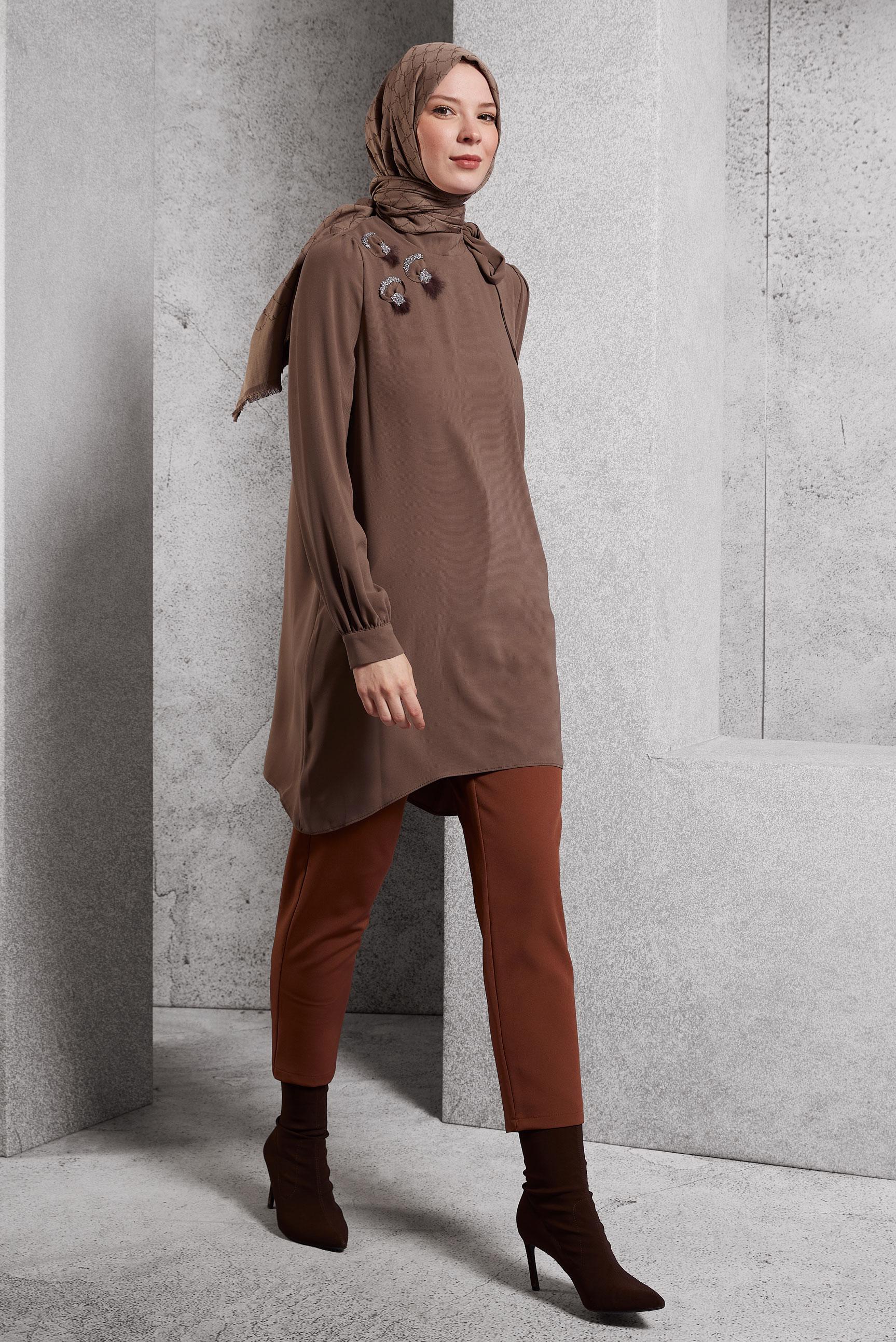 Tesettür giyim VİZON YAKASI BAĞLAMALI TUNİK 45171