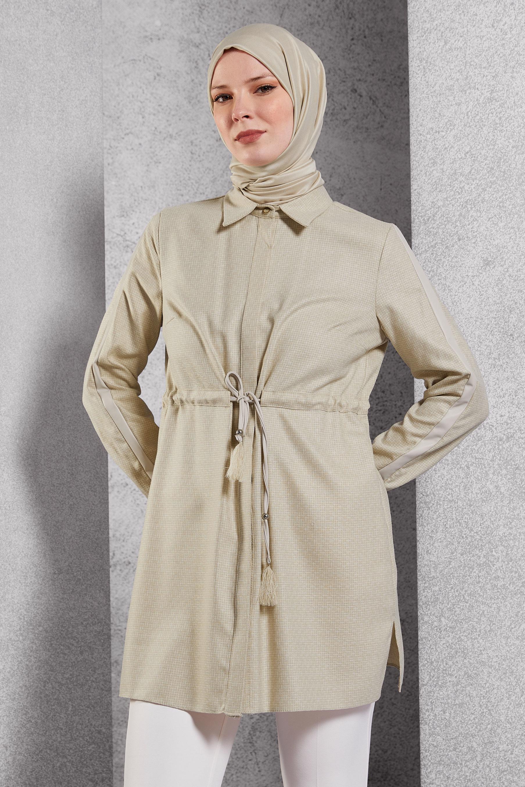 Tesettür giyim BEJ BELİ BÜZGÜLÜ TUNİK 45178