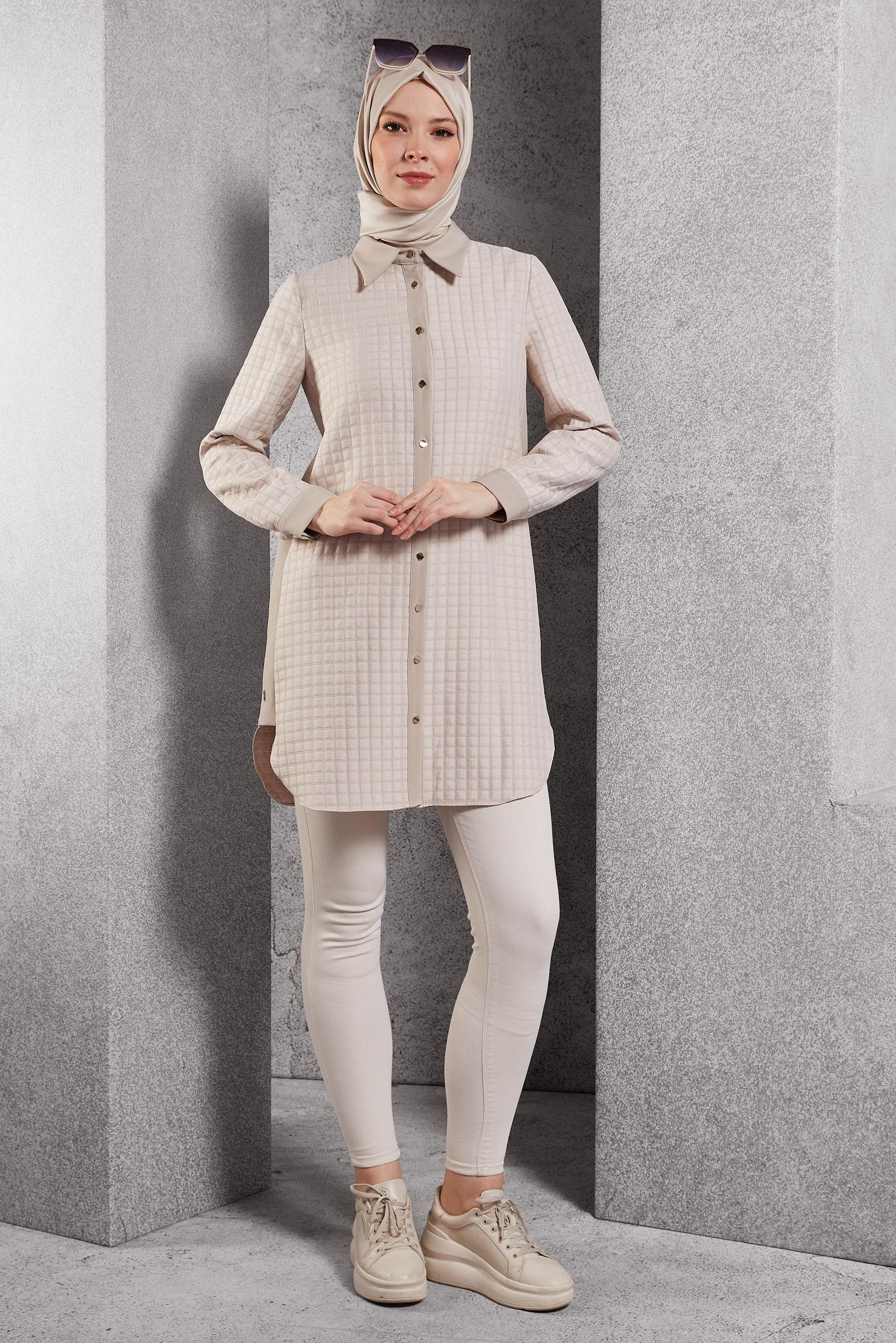 Tesettür giyim EKRU KAPİTONE DESENLİ TUNİK 45193