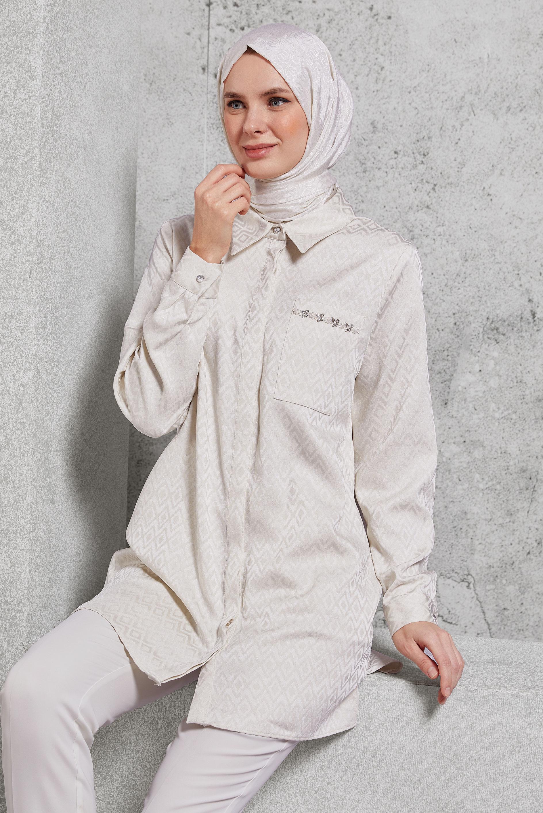 Tesettür giyim EKRU JAKARLI SATEN TUNİK 45230