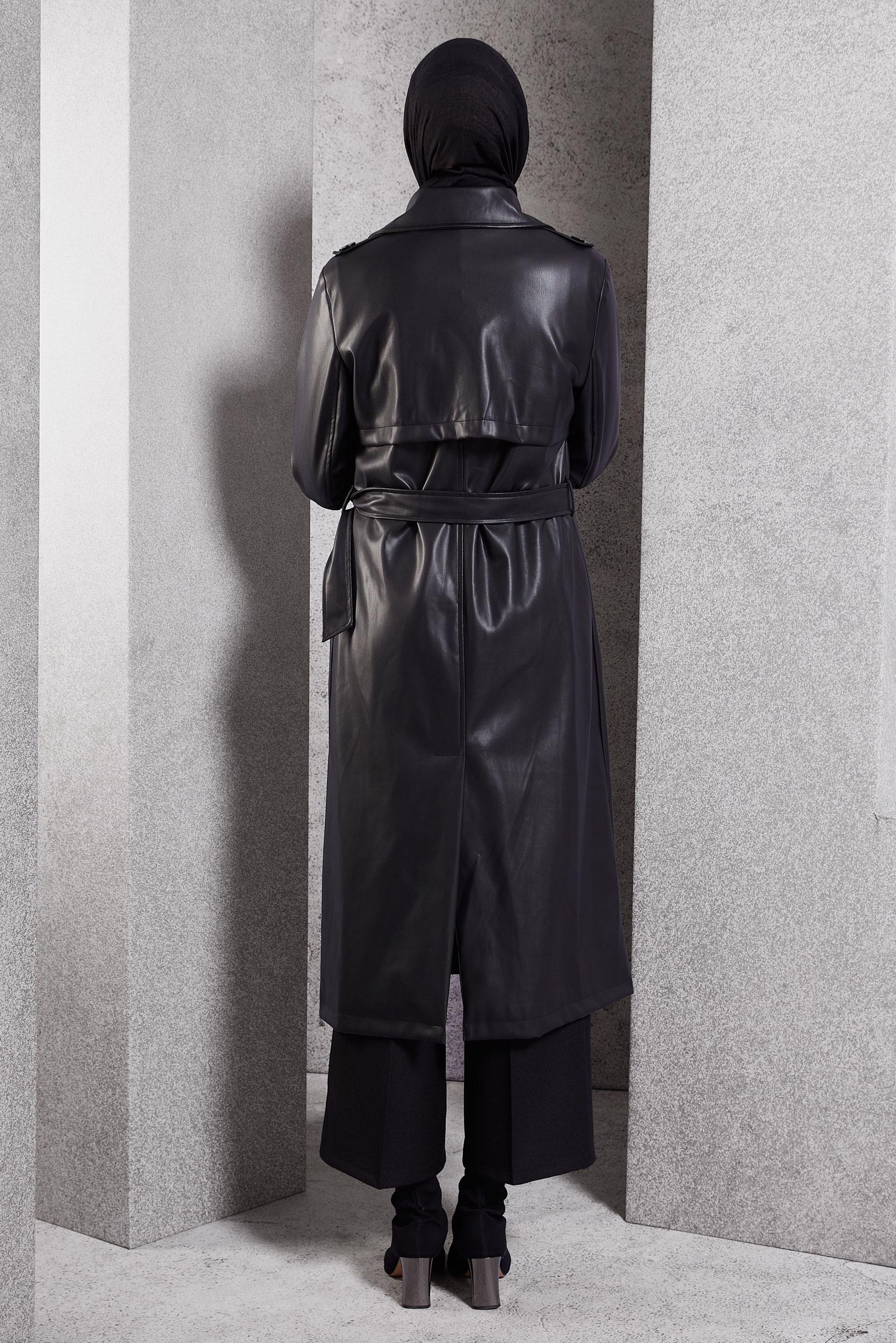 Tesettür giyim SİYAH KEMERLİ SUNİ DERİ TRENÇKOT 10910