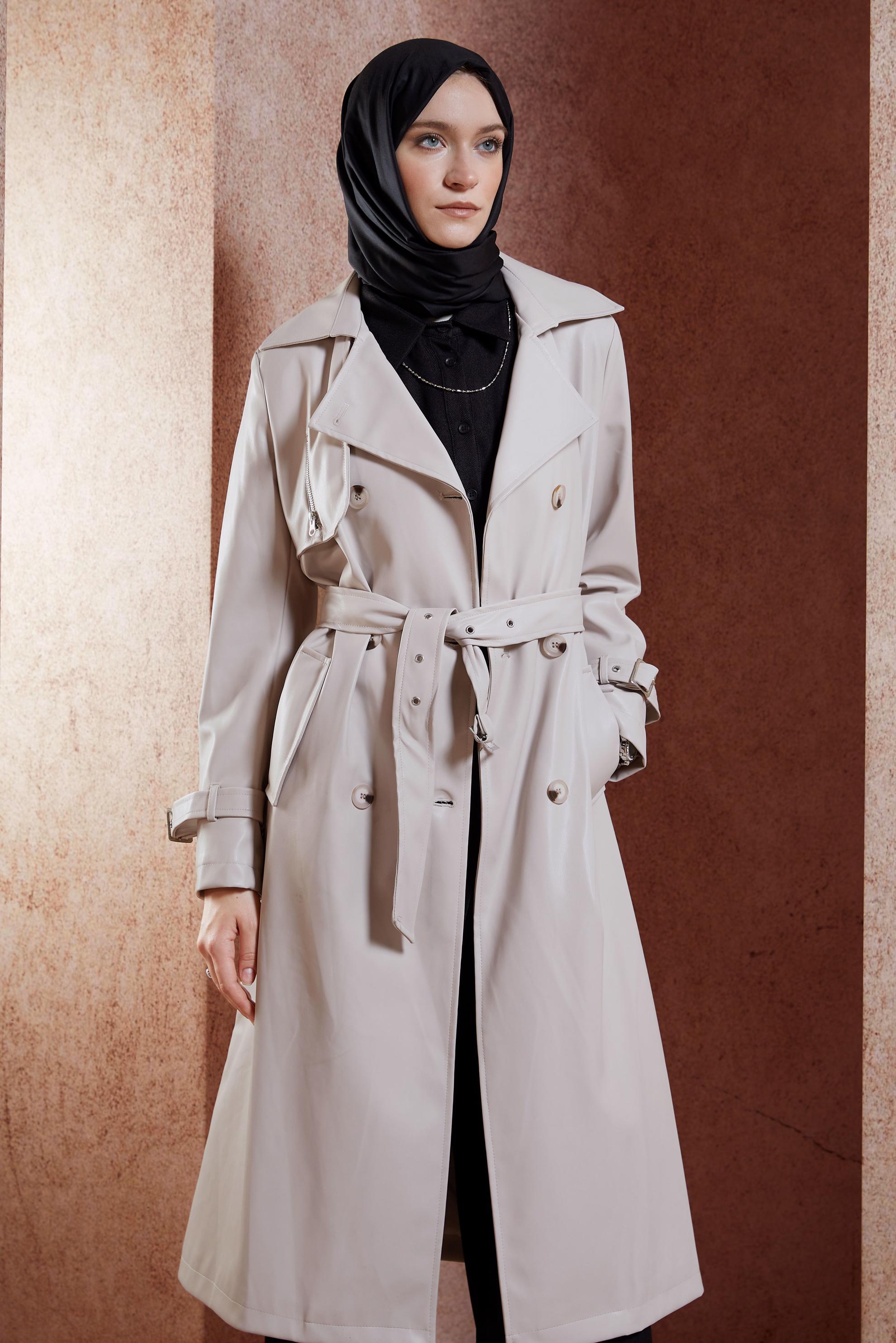 Tesettür giyim BEJ KEMERLİ SUNİ DERİ TRENÇKOT 10910