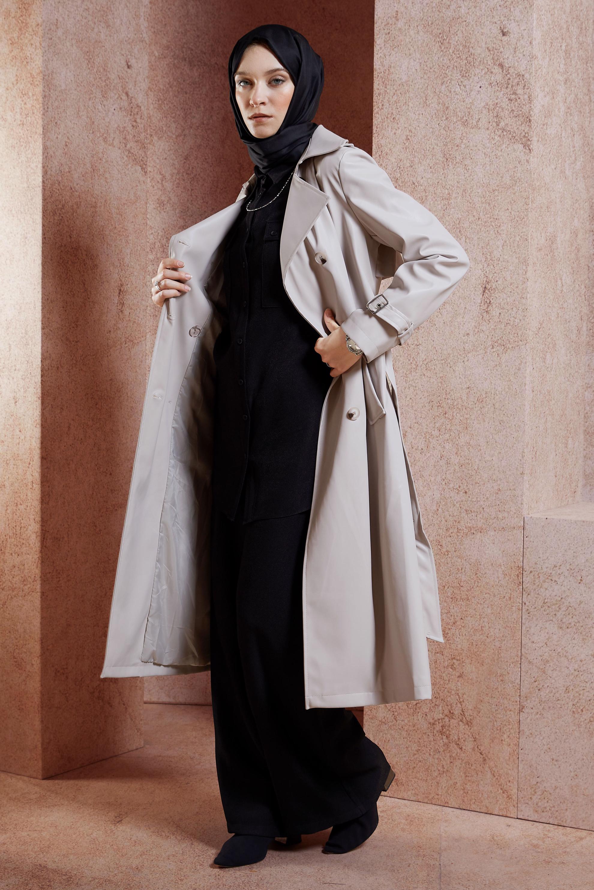 Tesettür giyim BEJ KEMERLİ SUNİ DERİ TRENÇKOT 10910