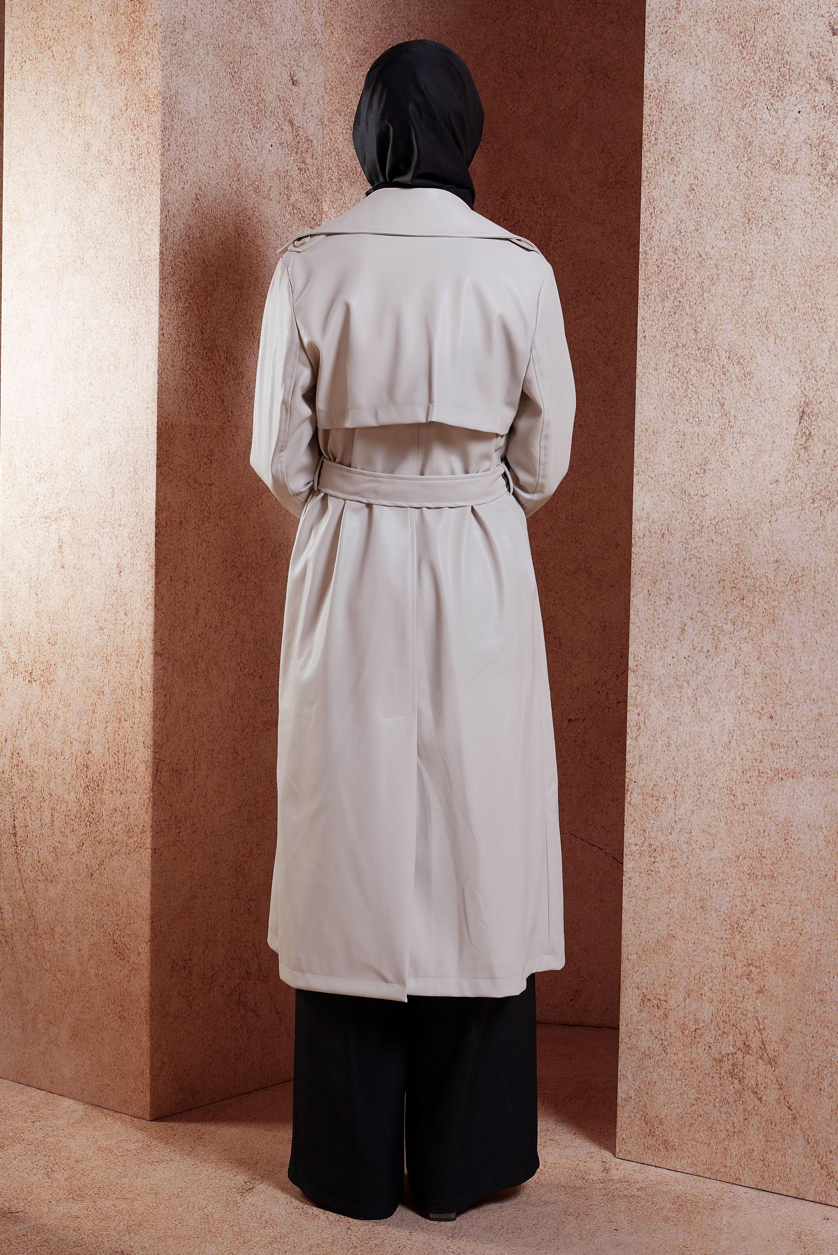 Tesettür giyim BEJ KEMERLİ SUNİ DERİ TRENÇKOT 10910