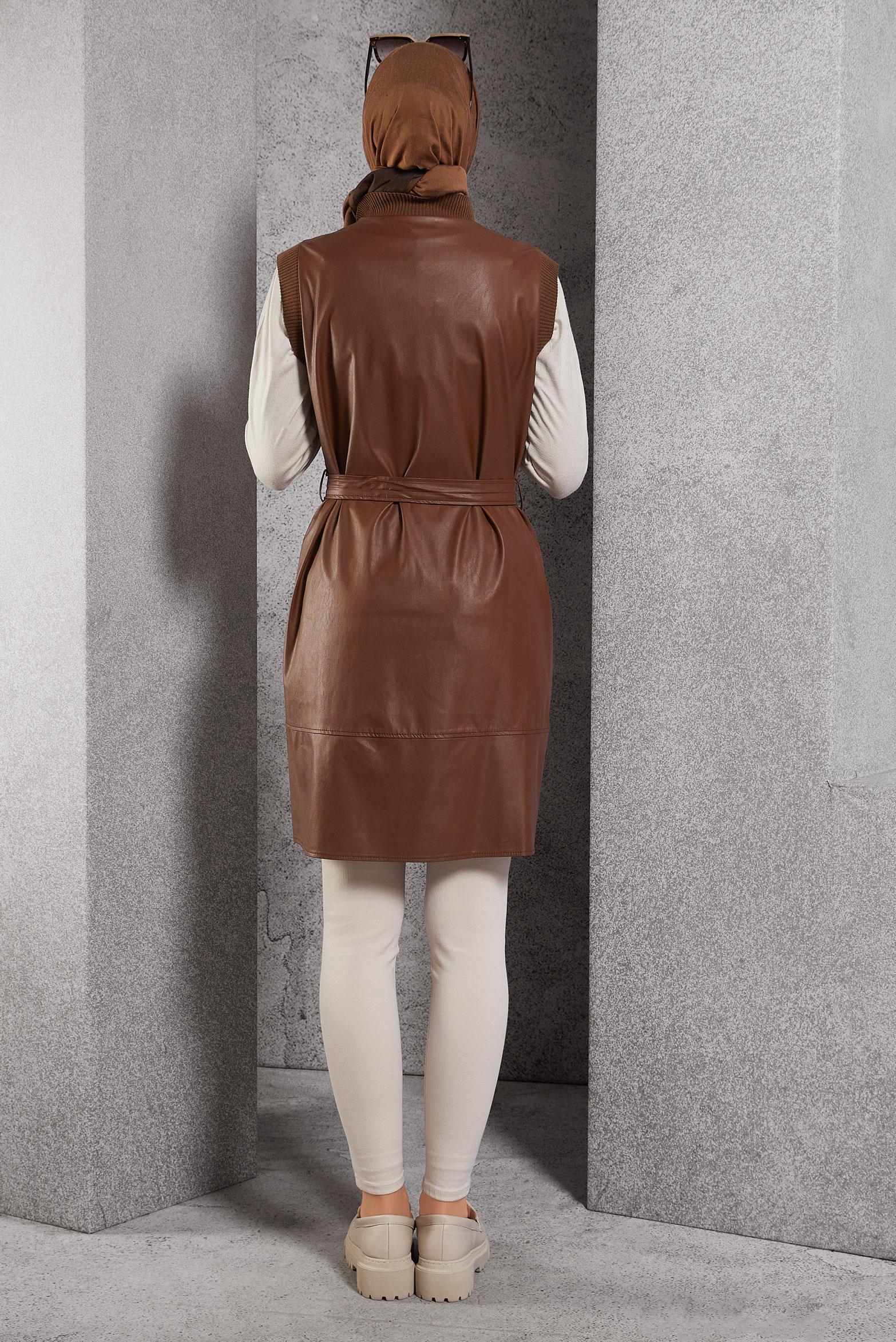 Tesettür giyim KAHVE KUŞAKLI SUNİ DERİ YELEK 45239