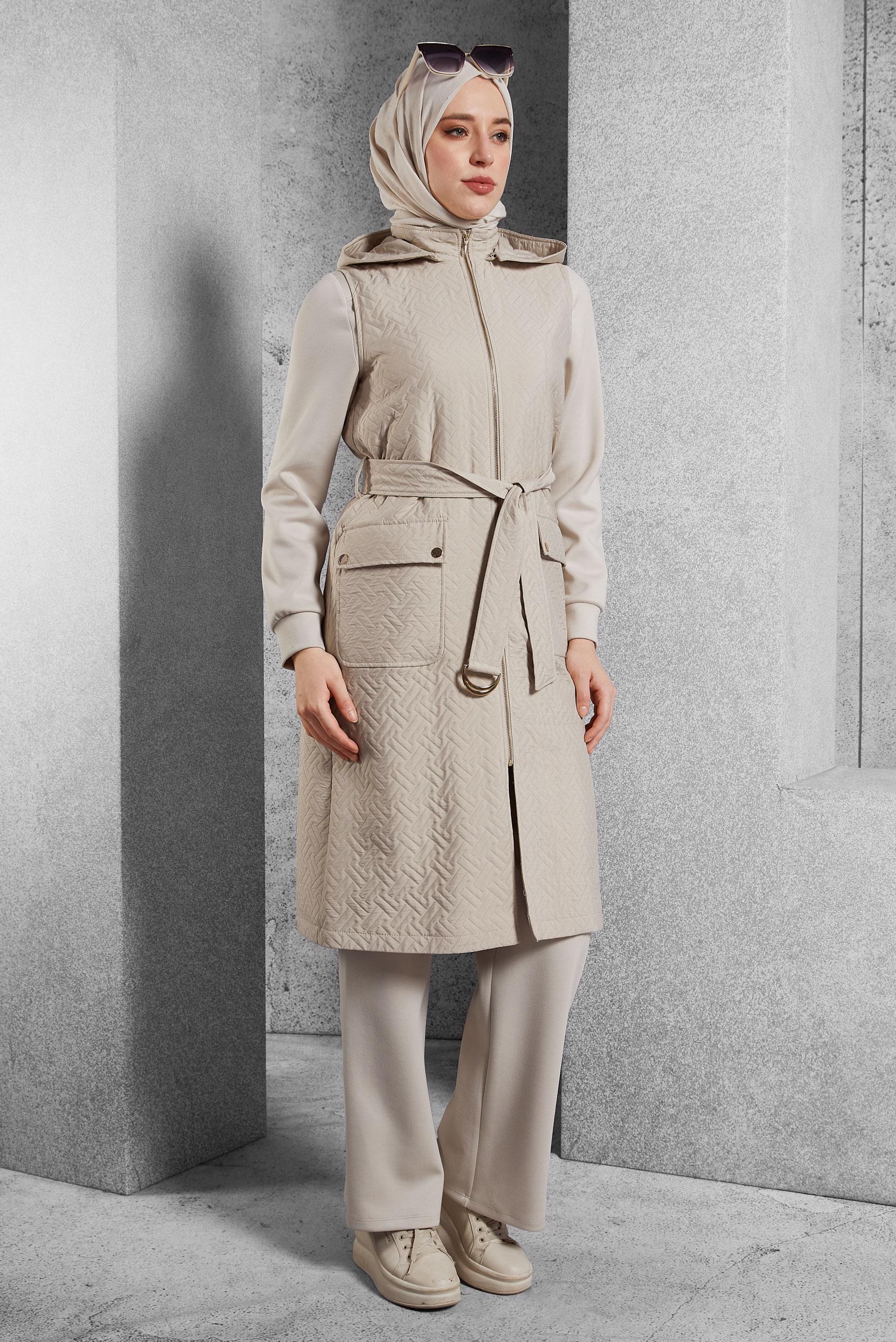 Tesettür giyim BEJ KEMERLİ KAPİTONE YELEK 45242 