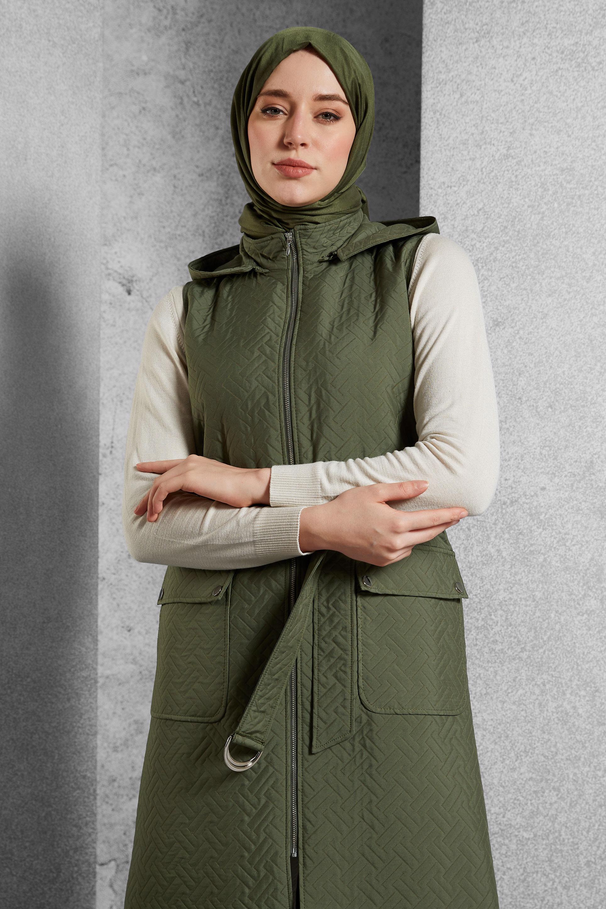 Tesettür giyim HAKİ KEMERLİ KAPİTONE YELEK 45242 