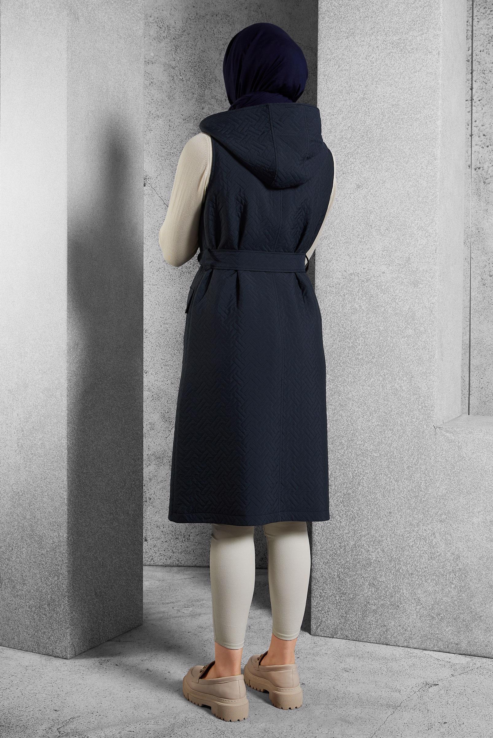 Tesettür giyim LACİVERT KEMERLİ KAPİTONE YELEK 45242 