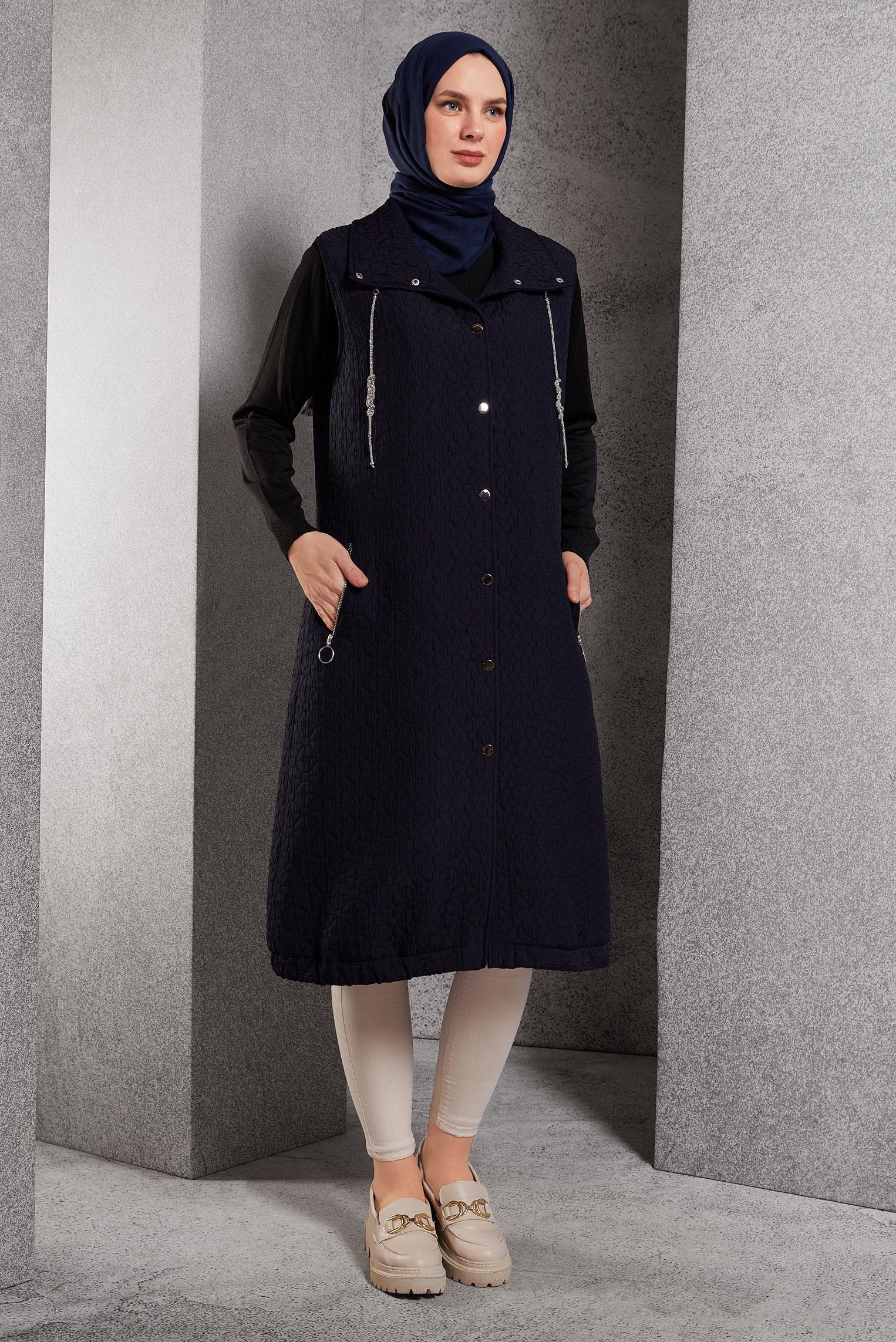 Tesettür giyim LACİVERT CEPLİ KAPİTONE YELEK 45243