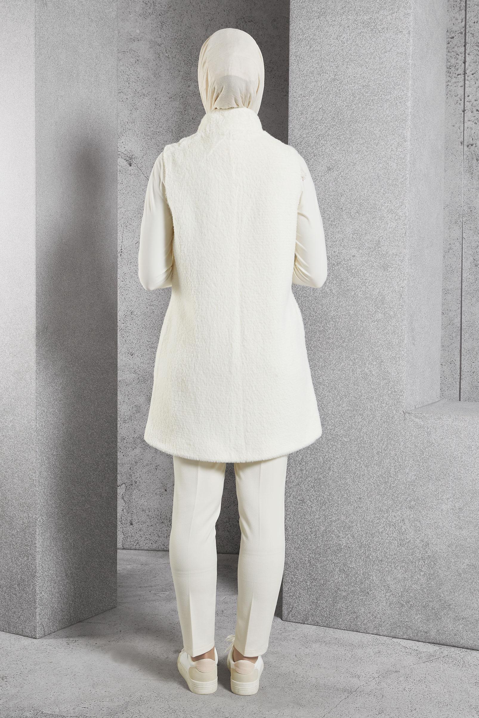 Vêtements hijab BLANC GILET AVEC DÉTAIL DE GEMMES 45267