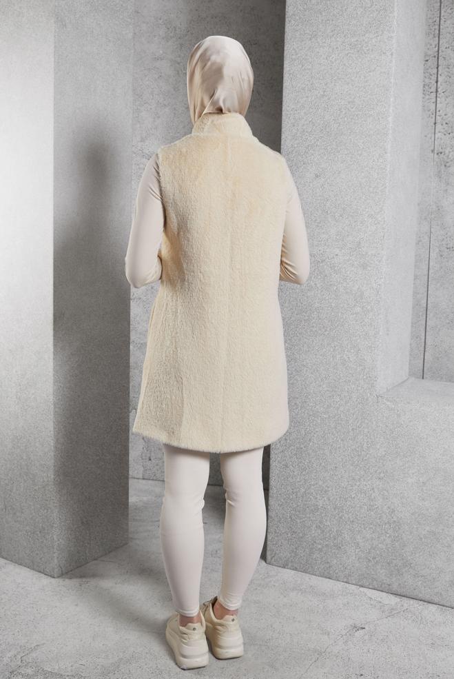 Vêtements hijab BEIGE GILET AVEC DÉTAIL DE GEMMES 45267 - ALVİNA