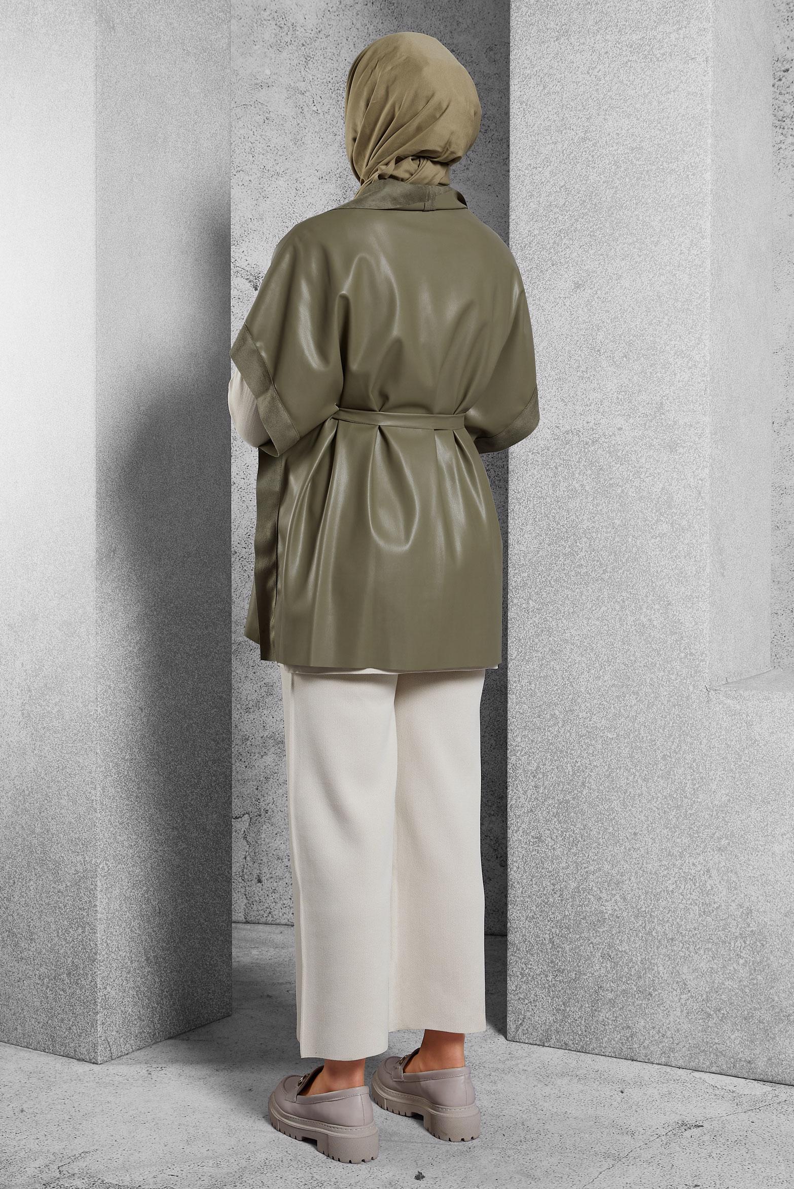 Vêtements hijab KAKI GILET EN SIMILI CUIR AVEC CEINTURE 45276