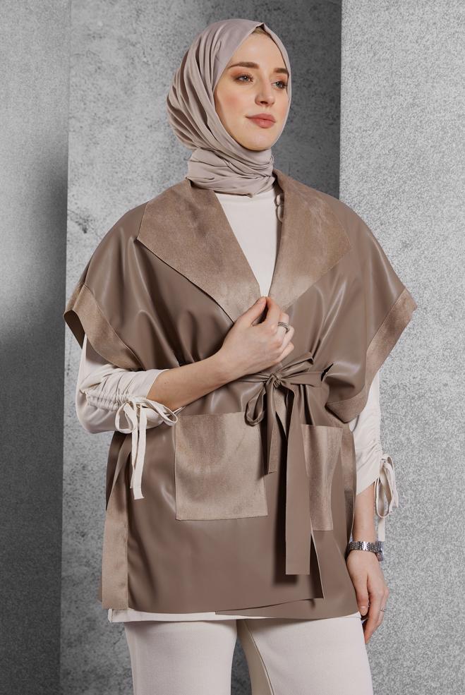 Vêtements hijab BEIGE GILET EN SIMILI CUIR AVEC CEINTURE 45276 - ALVİNA