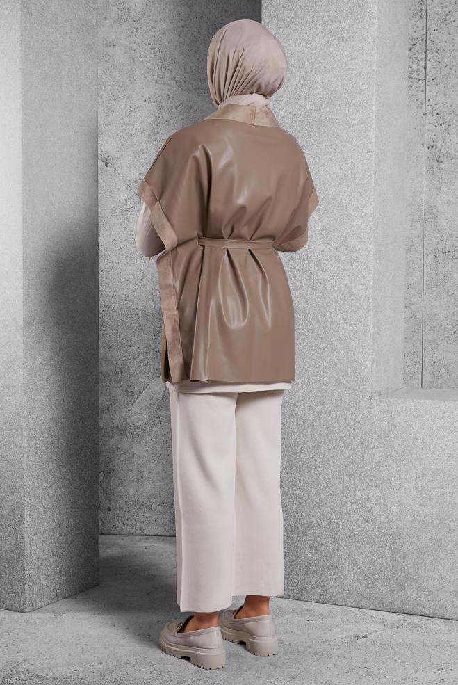 Vêtements hijab BEIGE GILET EN SIMILI CUIR AVEC CEINTURE 45276 - ALVİNA