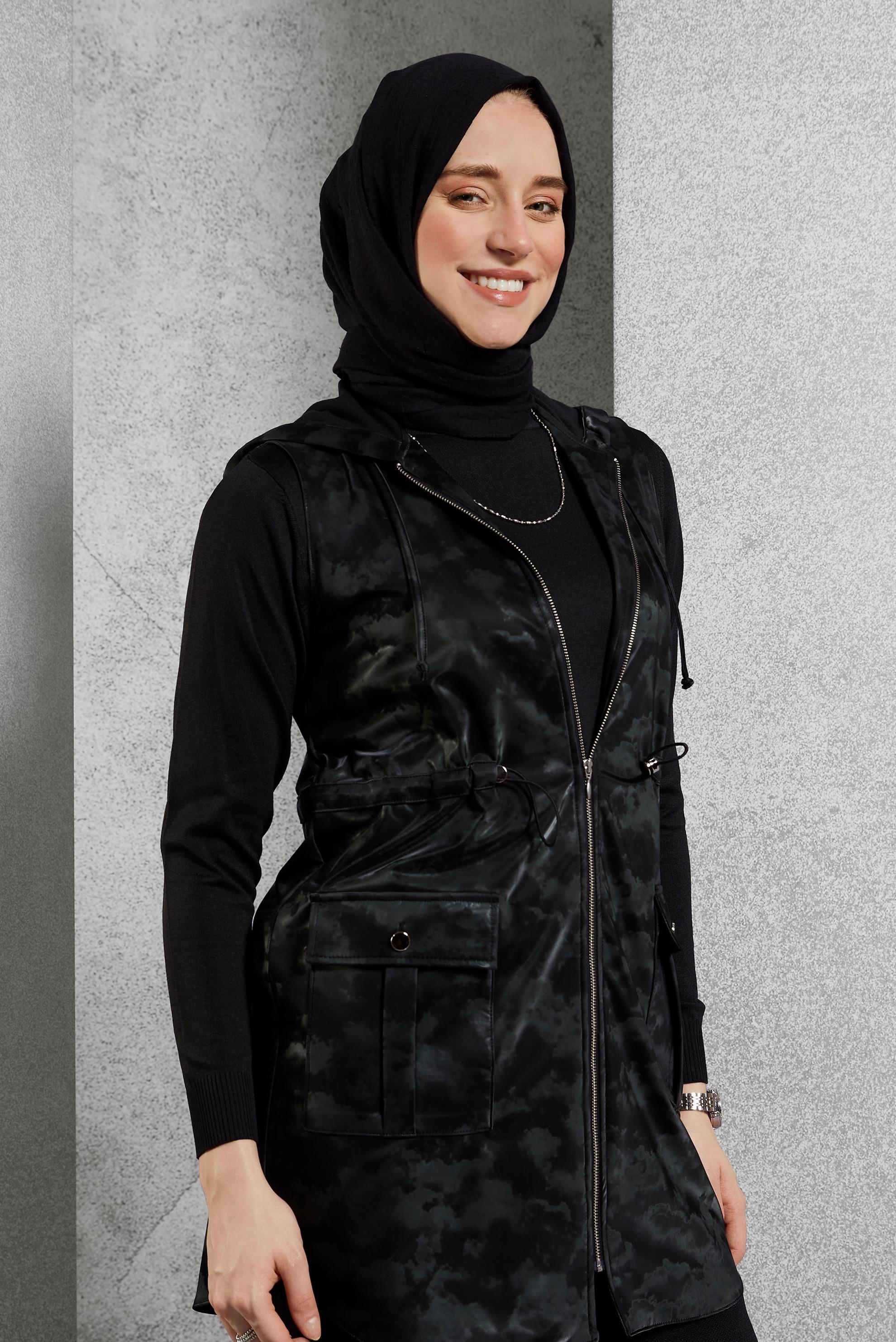 Hijab clothing BLACK HOODED FAUX LEATHER VEST 45281-1  