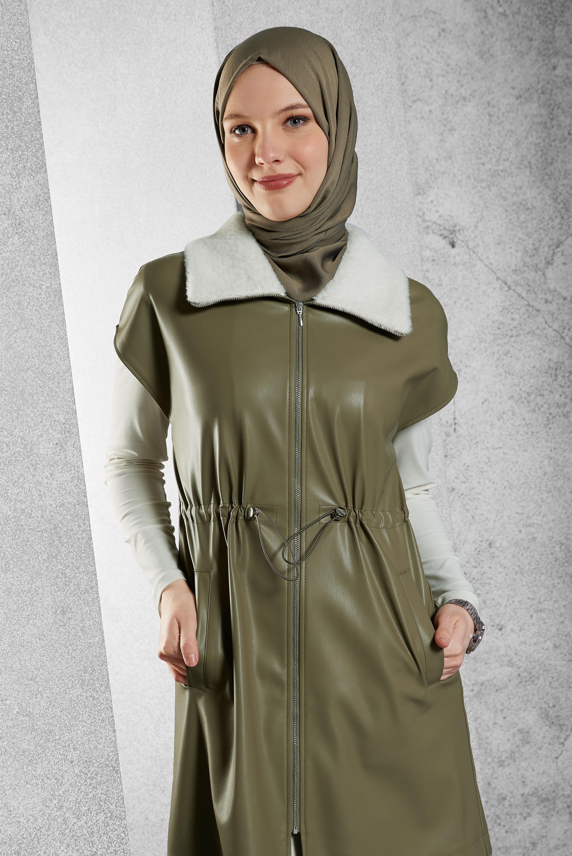 Vêtements hijab KAKI GILET EN SIMILI CUIR 45289