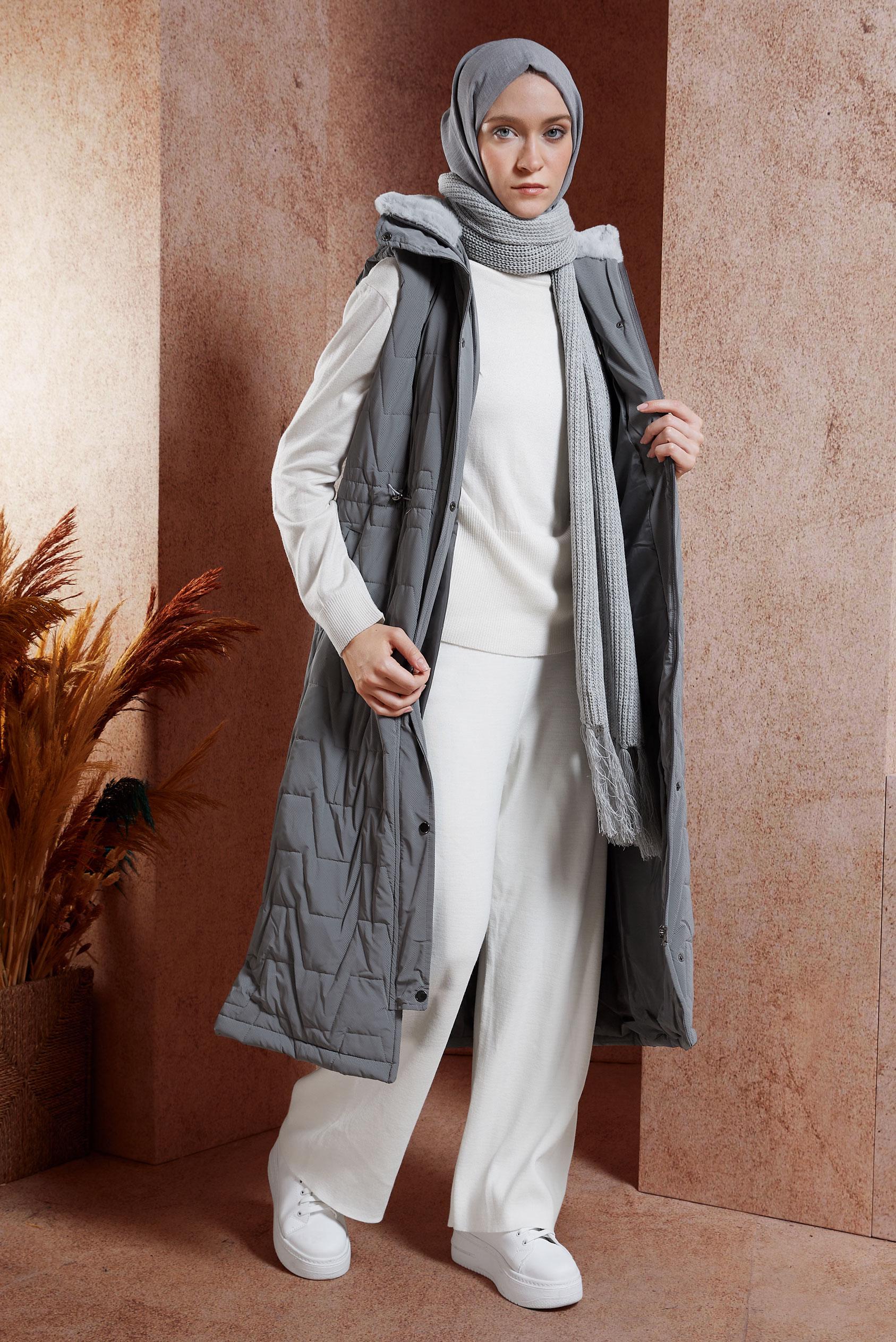 Tesettür giyim GRİ KAPÜŞONLU YELEK 90529