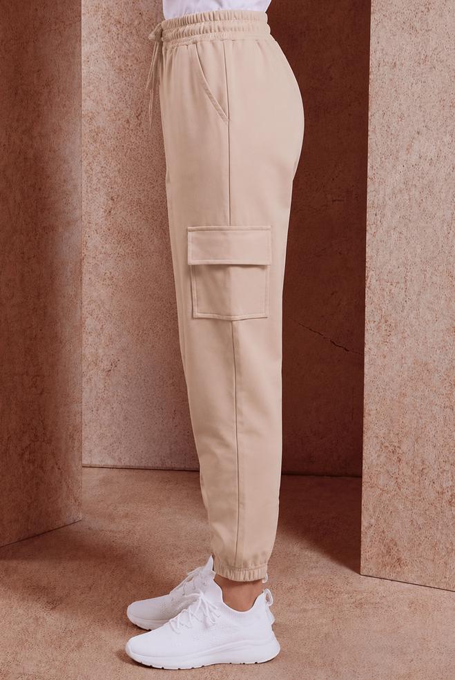 Hijab-Kleidung BEIGE JOGGINGHOSE MIT TASCHENDETAIL 70398 - ALVİNA