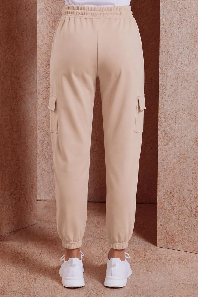 Hijab-Kleidung BEIGE JOGGINGHOSE MIT TASCHENDETAIL 70398 - ALVİNA