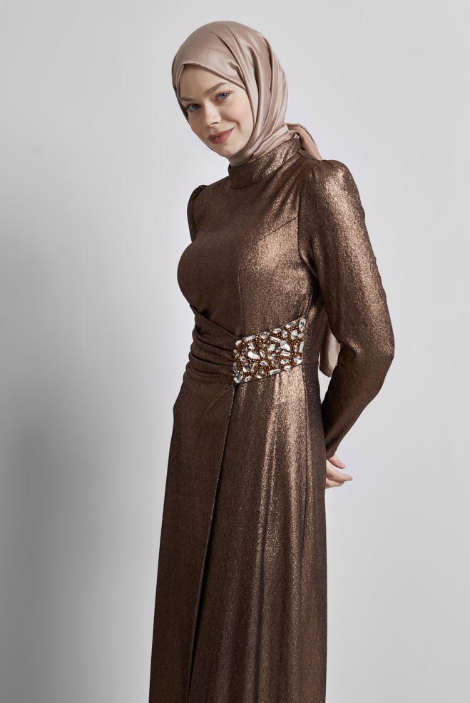 Tesettür giyim SİYAH TAŞ DETAYLI ABİYE ELBİSE 50432 - ALVİNA