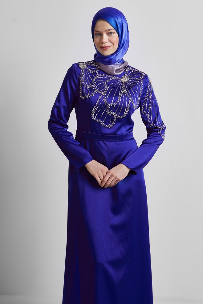 Hijab-Kleidung BLAU SATIN ABENDKLEID MIT JUWELEN 50435 - ALVİNA