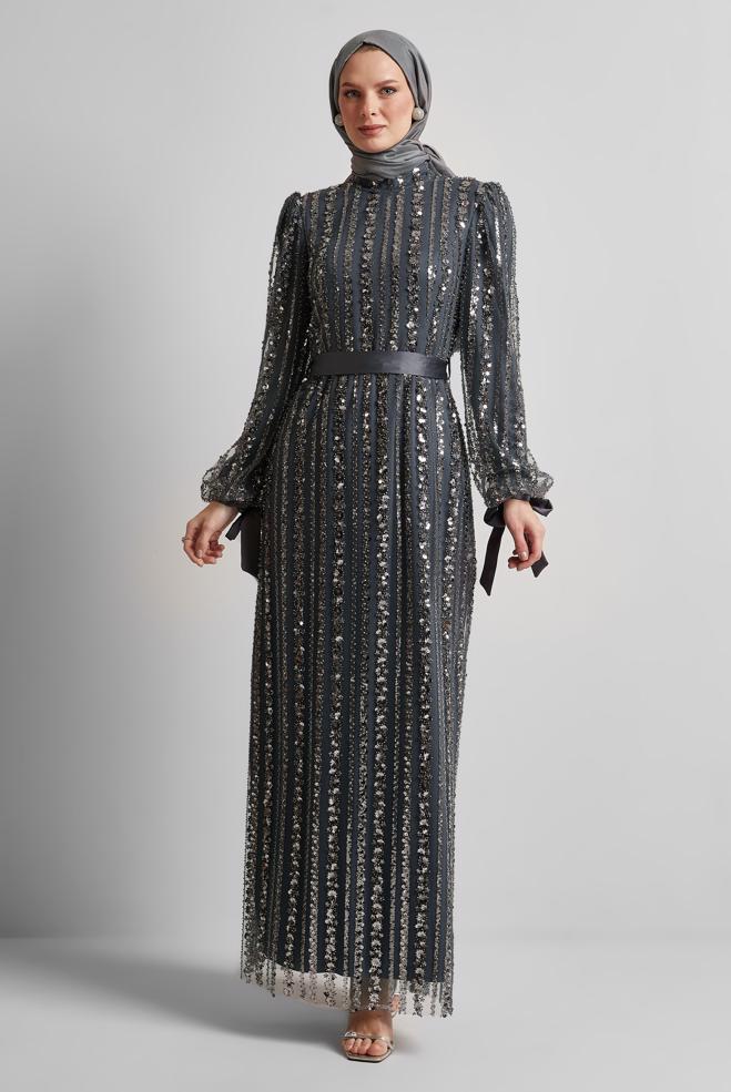 Tesettür giyim GRİ KUŞAKLI PAYETLİ ABİYE ELBİSE 50500 - ALVİNA