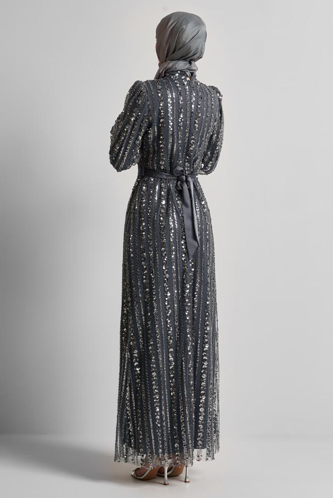 Tesettür giyim GRİ KUŞAKLI PAYETLİ ABİYE ELBİSE 50500 - ALVİNA