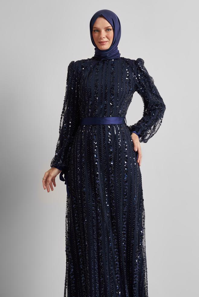 Tesettür giyim LACİVERT KUŞAKLI PAYETLİ ABİYE ELBİSE 50500 - ALVİNA