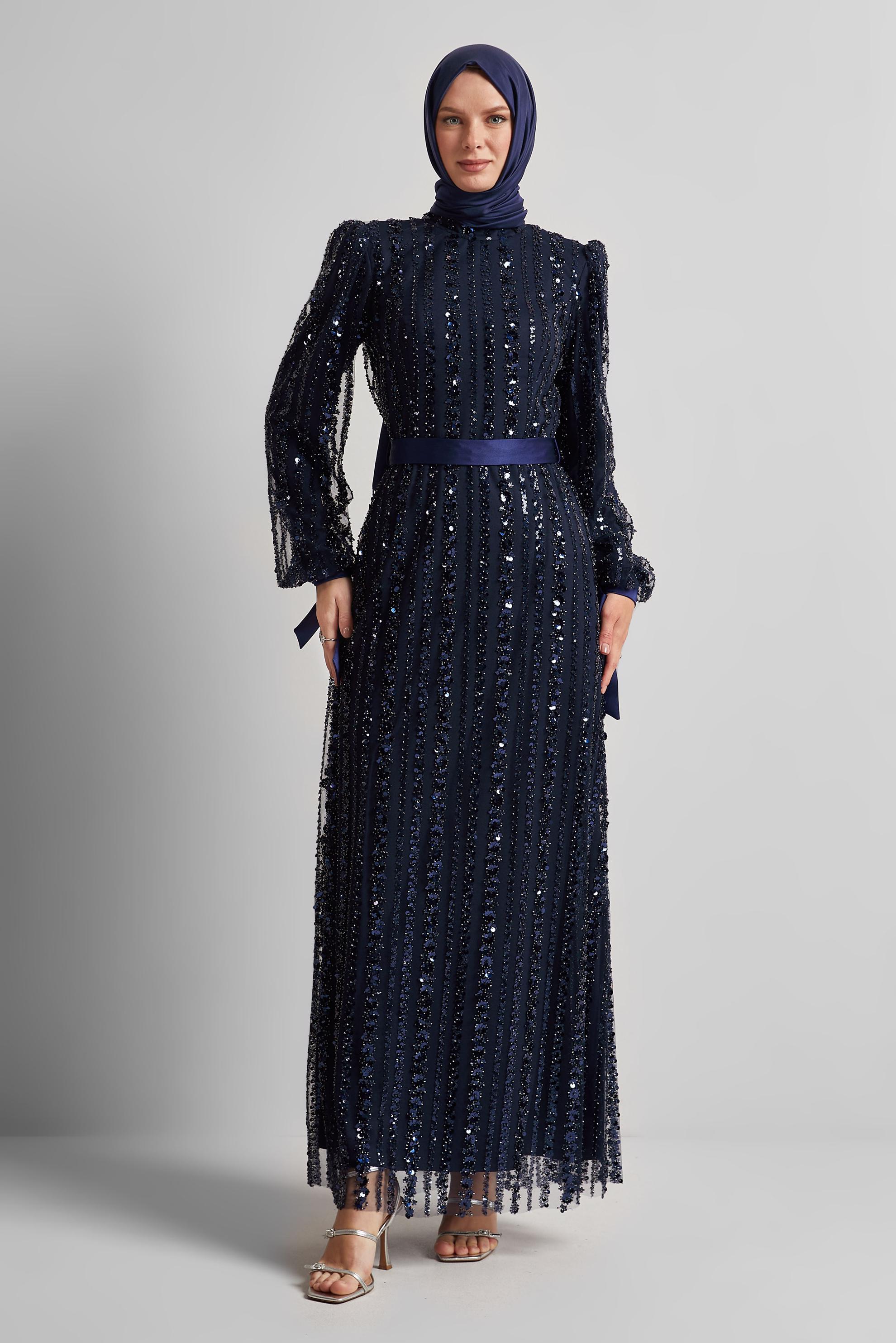 Tesettür giyim LACİVERT KUŞAKLI PAYETLİ ABİYE ELBİSE 50500