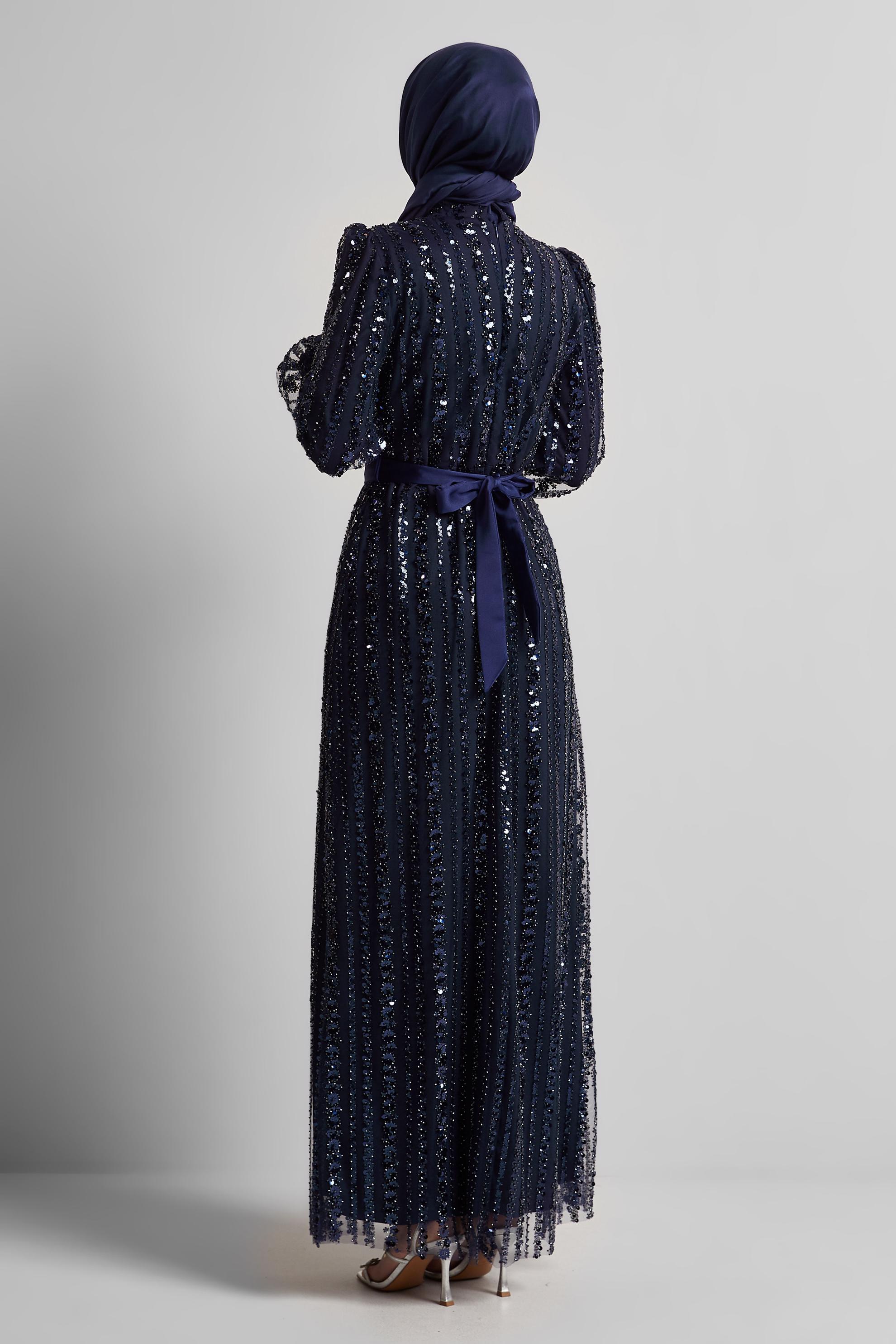 Tesettür giyim LACİVERT KUŞAKLI PAYETLİ ABİYE ELBİSE 50500