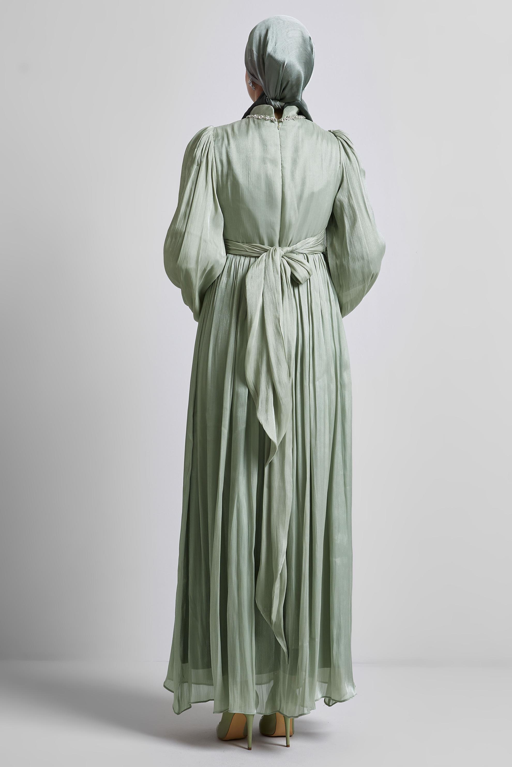 Tesettür giyim YEŞİL BAĞLAMA DETAYLI ABİYE ELBİSE 50505