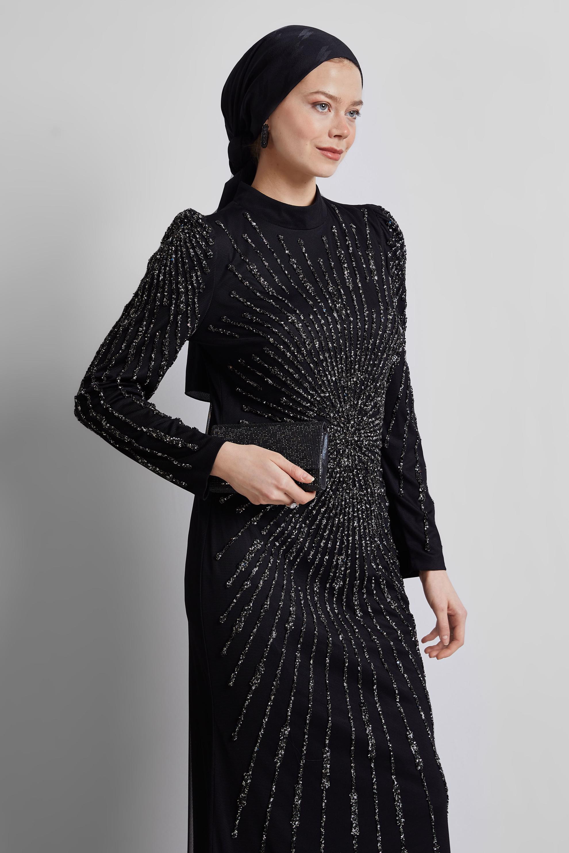 Tesettür giyim SİYAH TAŞ DETAYLI ABİYE ELBİSE 50510