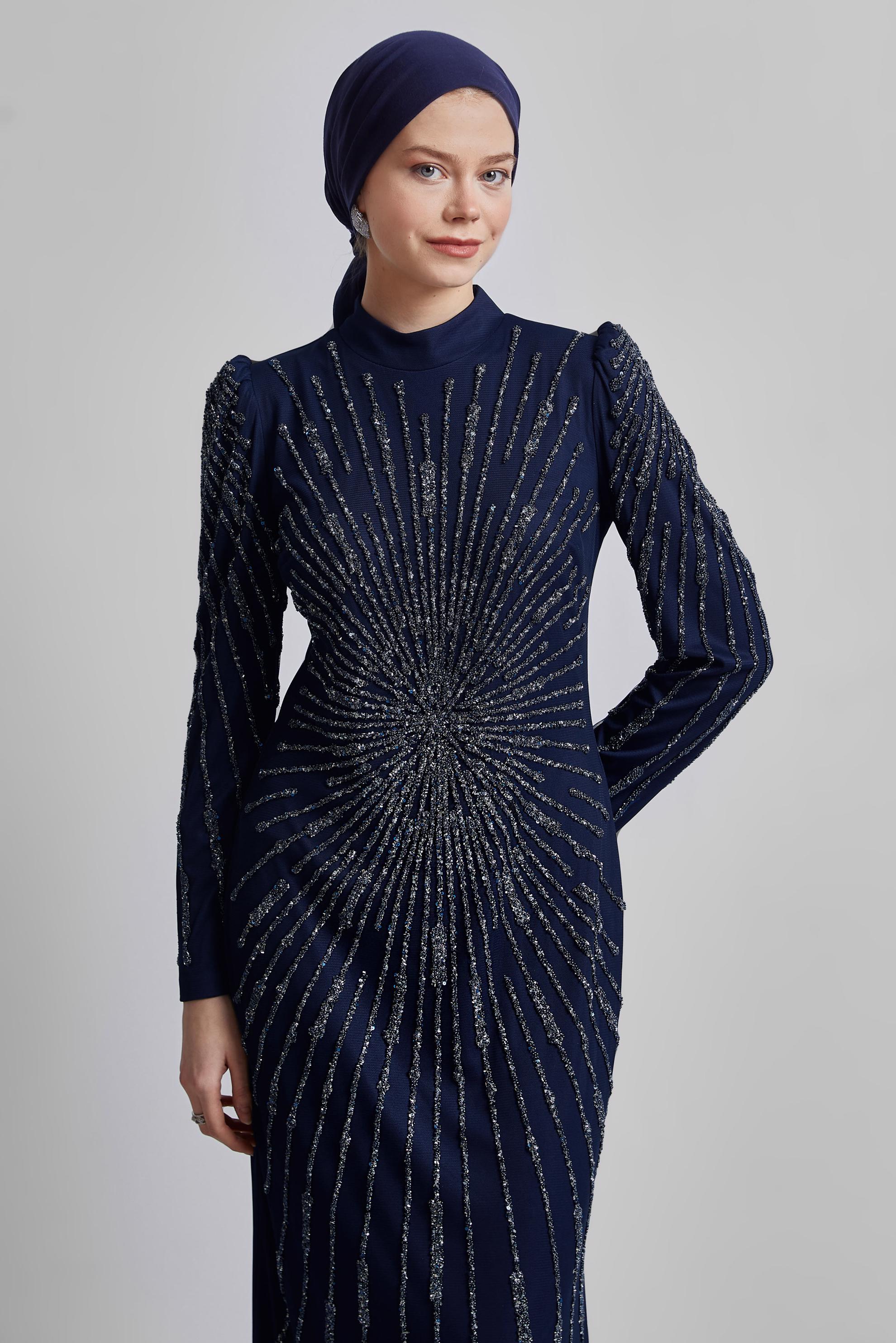 Tesettür giyim LACİVERT TAŞ DETAYLI ABİYE ELBİSE 50510