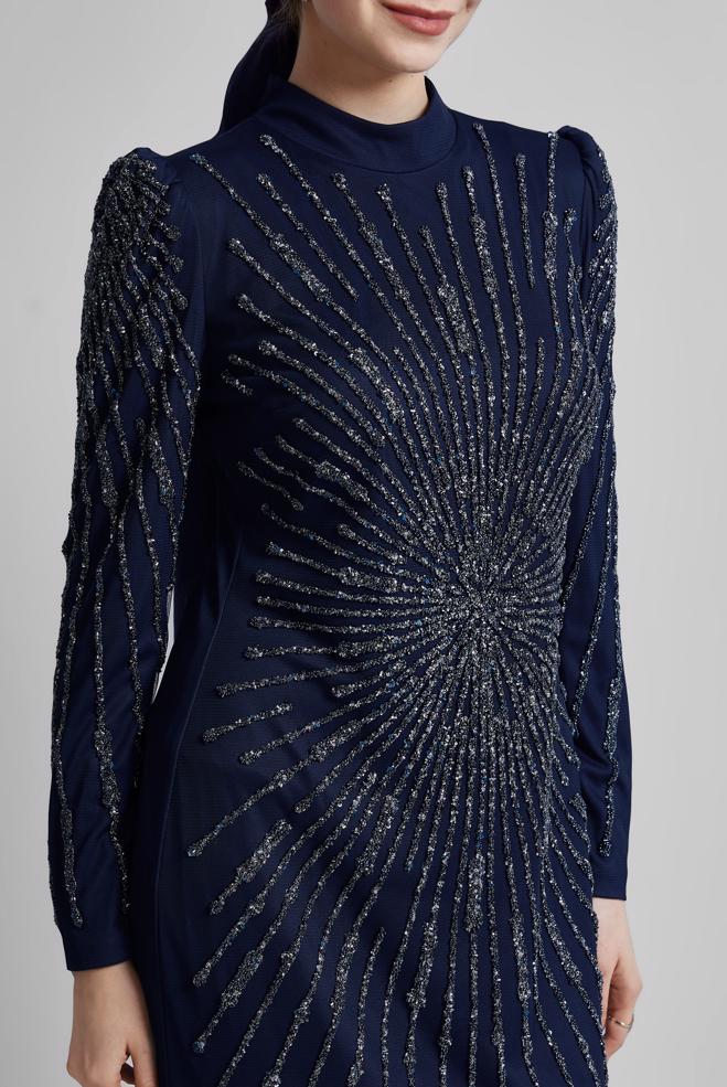 Tesettür giyim LACİVERT TAŞ DETAYLI ABİYE ELBİSE 50510 - ALVİNA