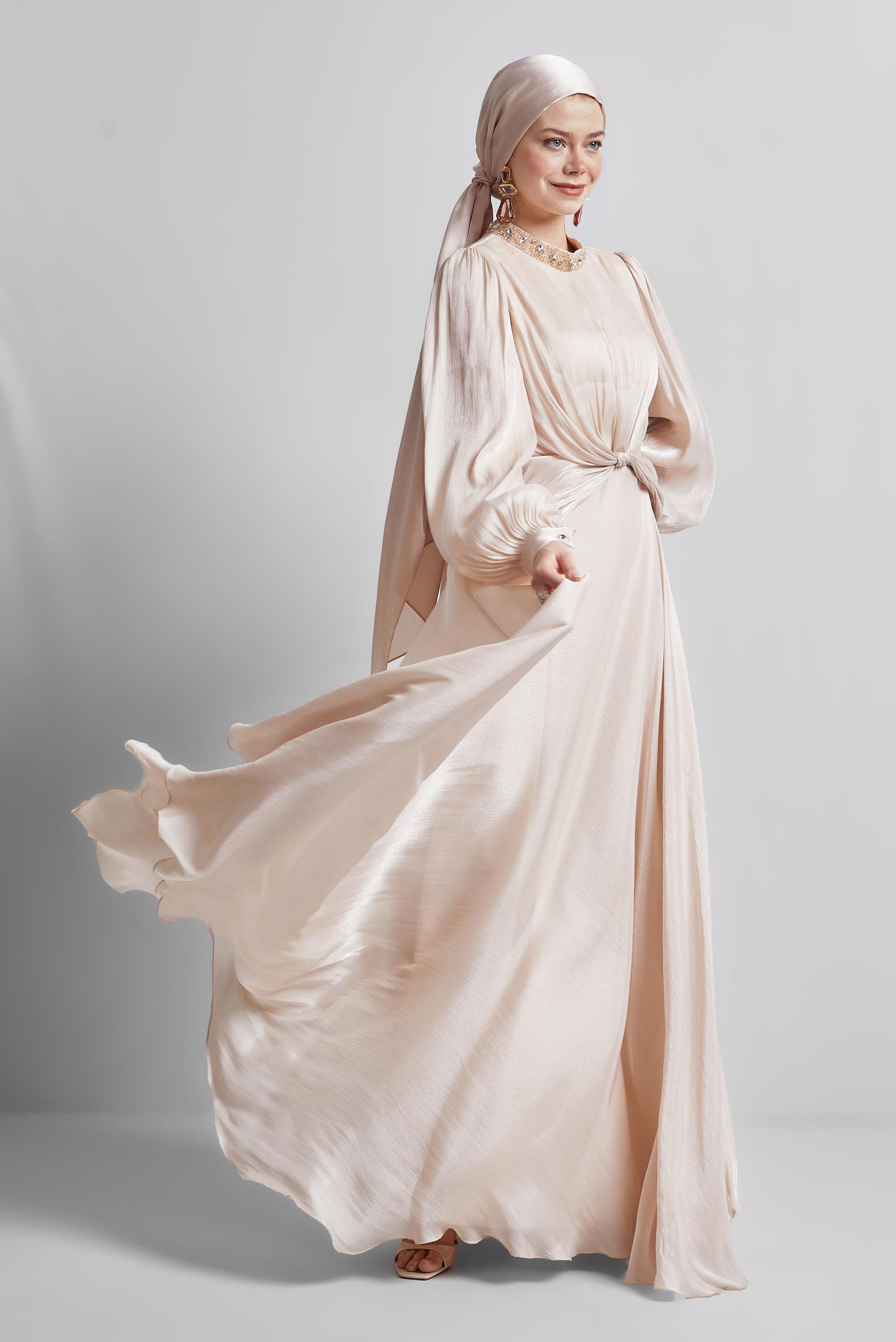 Tesettür giyim BEJ TAŞ DETAYLI ABİYE ELBİSE 50518