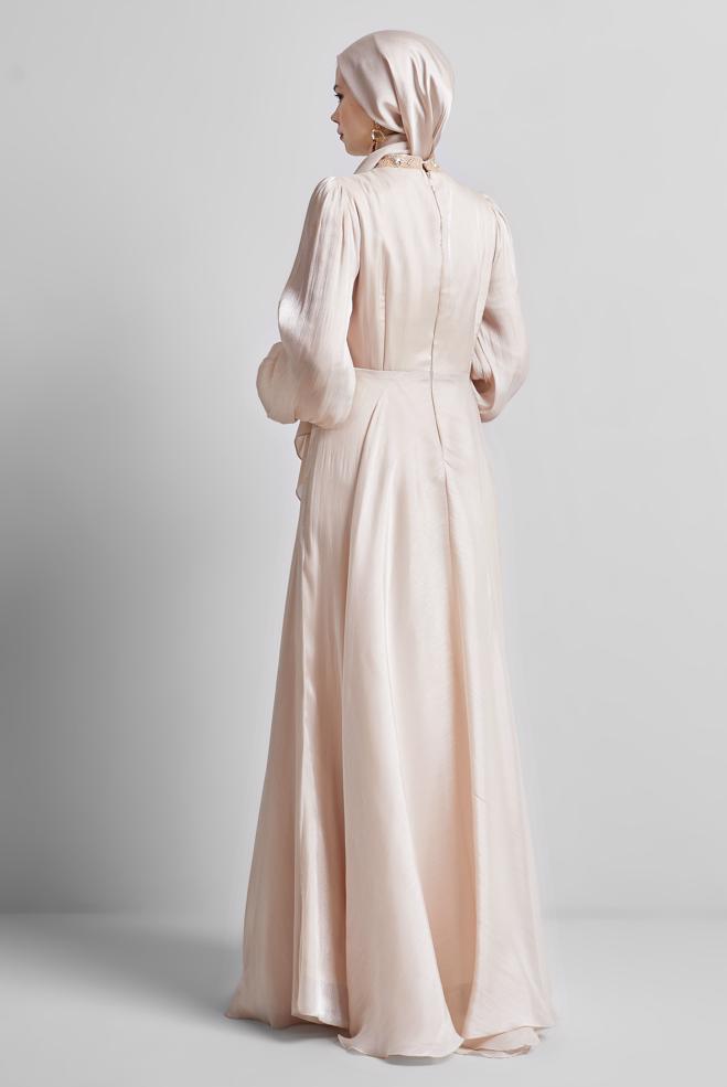 Tesettür giyim BEJ TAŞ DETAYLI ABİYE ELBİSE 50518 - ALVİNA