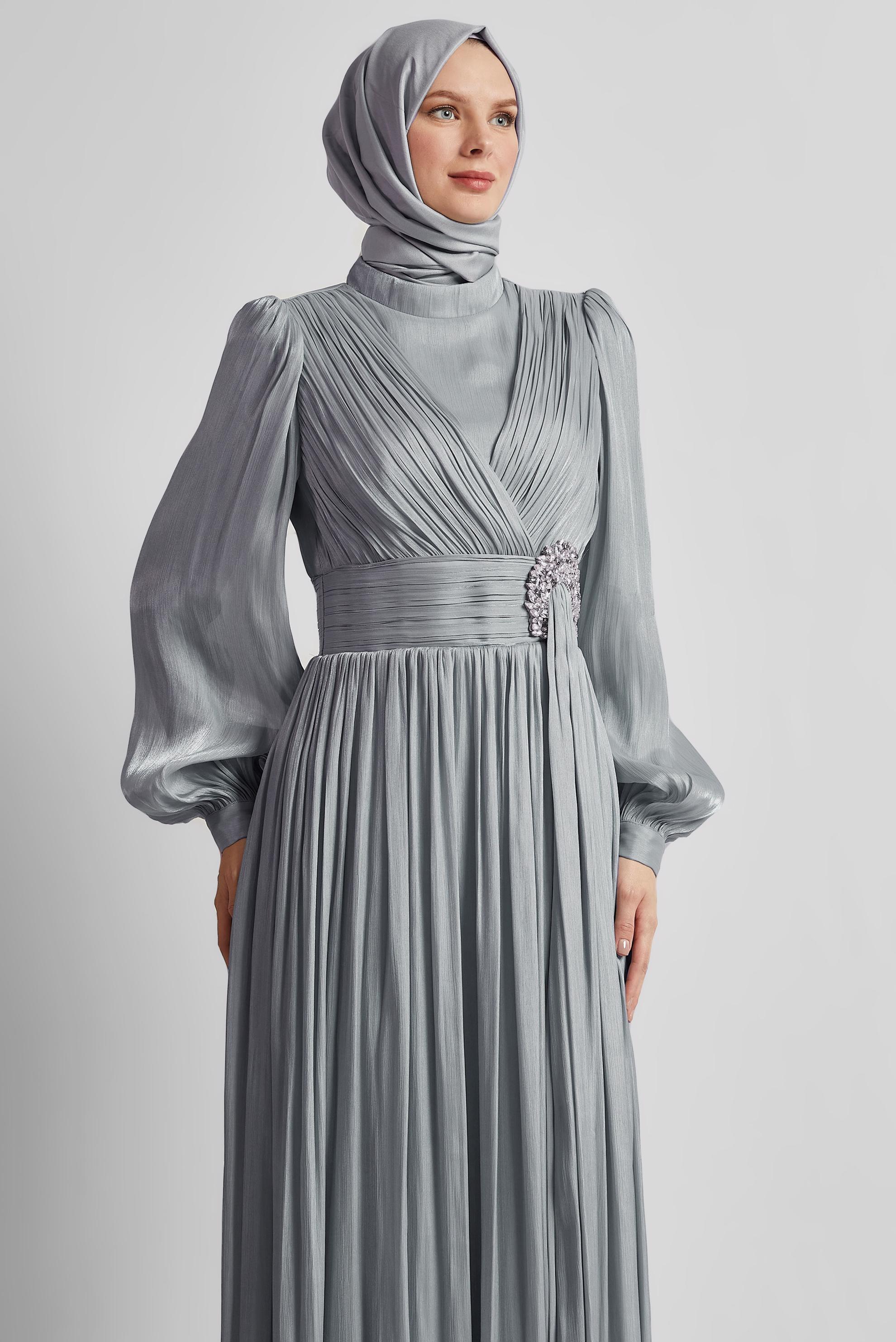 Tesettür giyim GRİ TAŞ DETAYLI ABİYE ELBİSE 50520