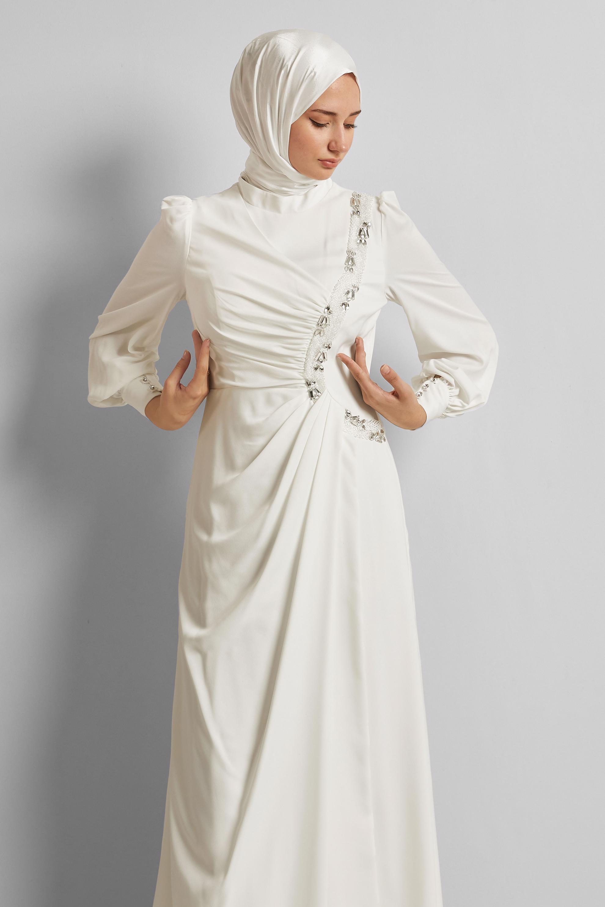 Tesettür giyim BEYAZ TAŞLI SATEN ABİYE ELBİSE 50524